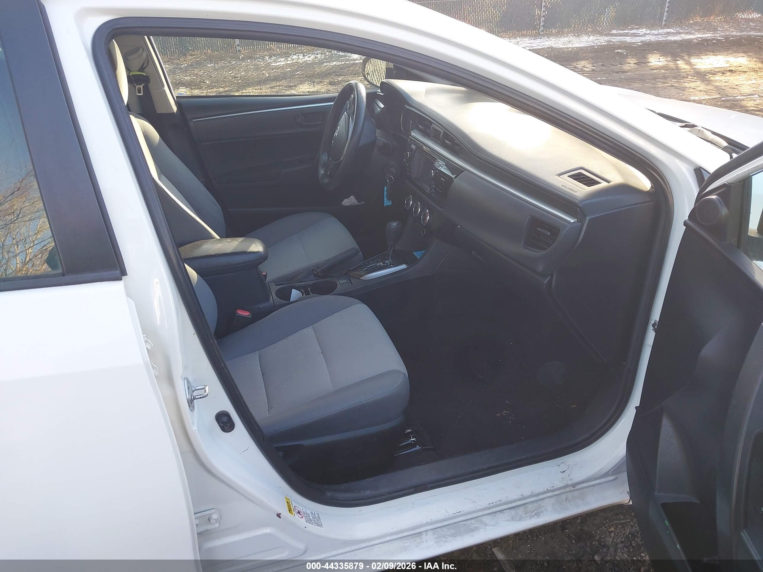 TOYOTA COROLLA image 5