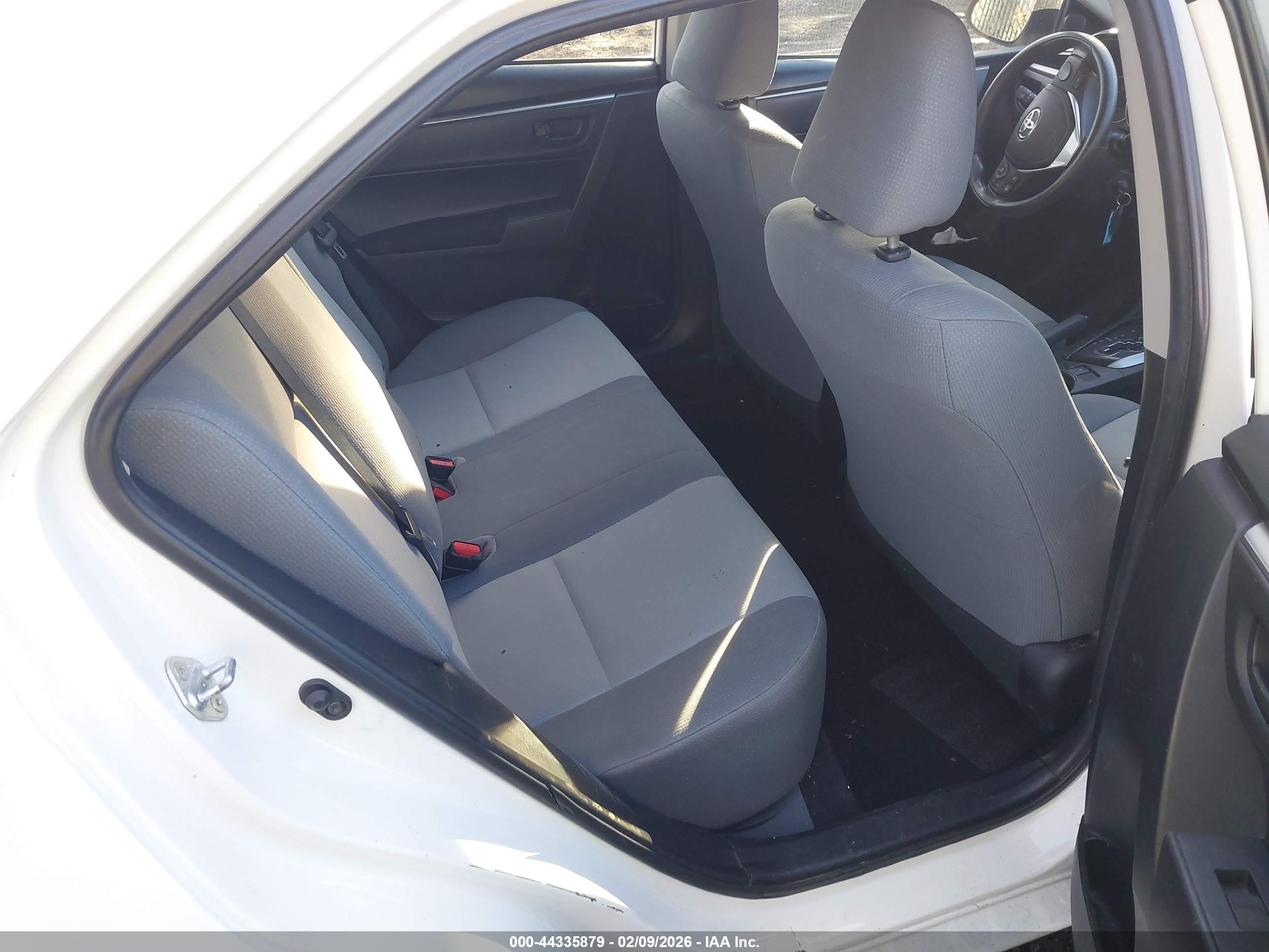 TOYOTA COROLLA image 8