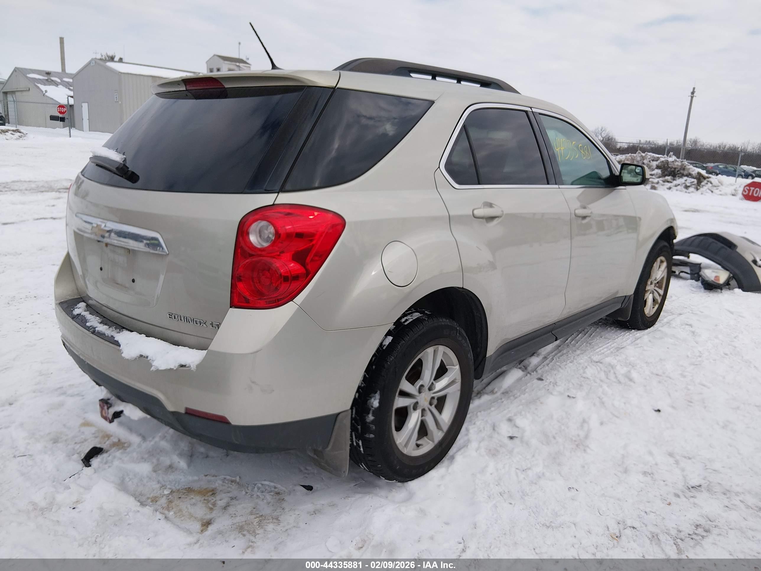 CHEVROLET EQUINOX image 4
