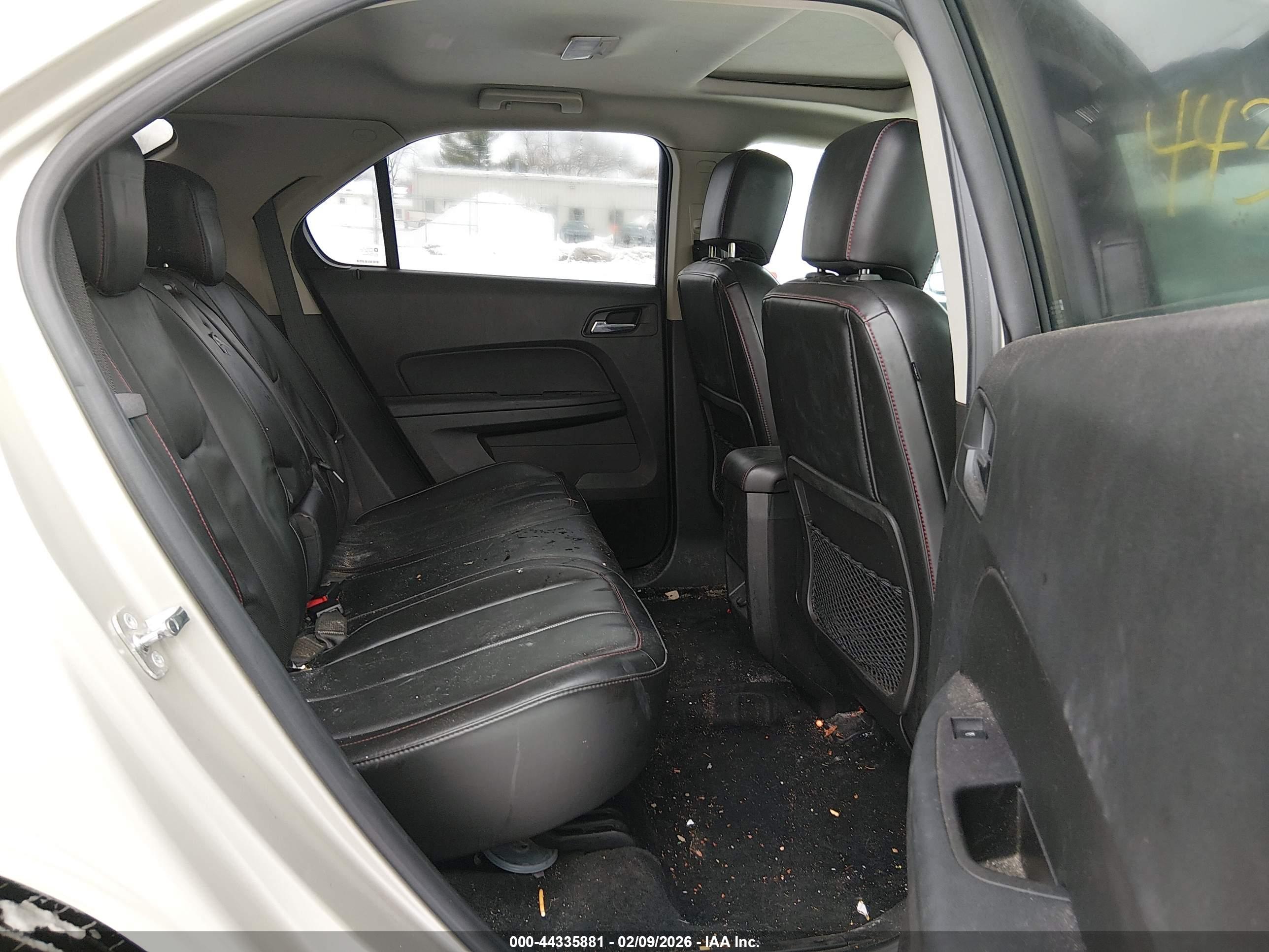 CHEVROLET EQUINOX image 8