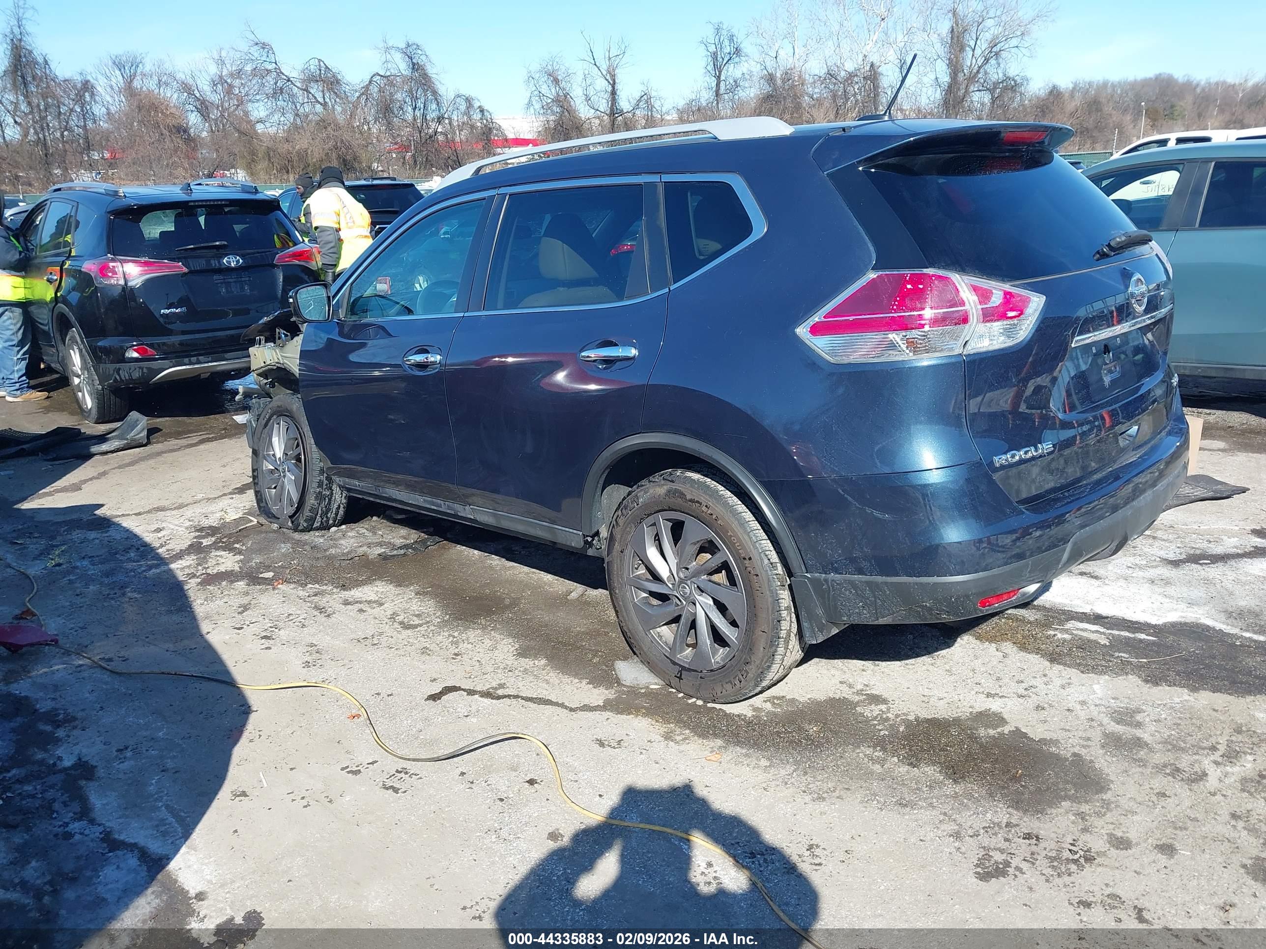 NISSAN ROGUE image 3