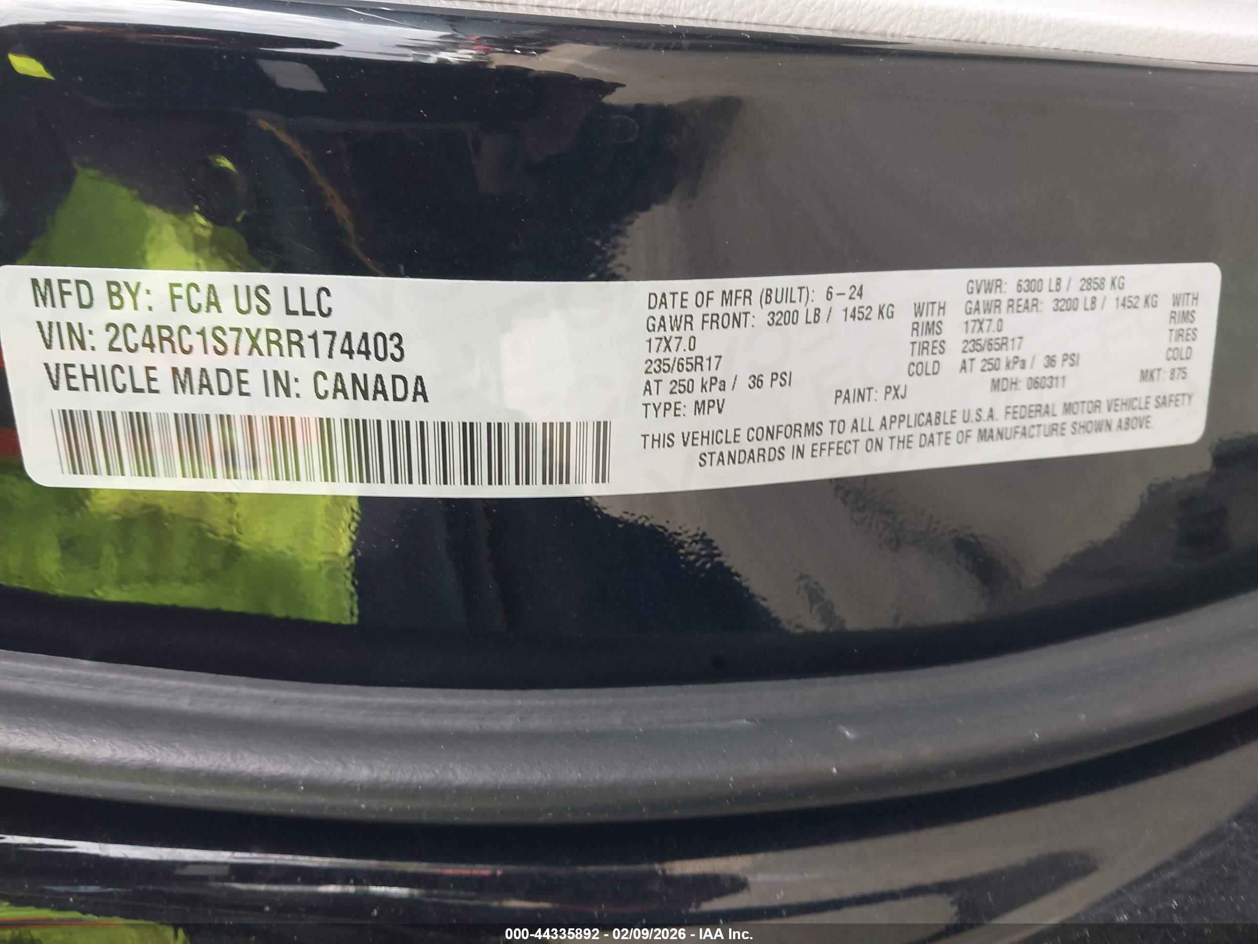 CHRYSLER PACIFICA image 9