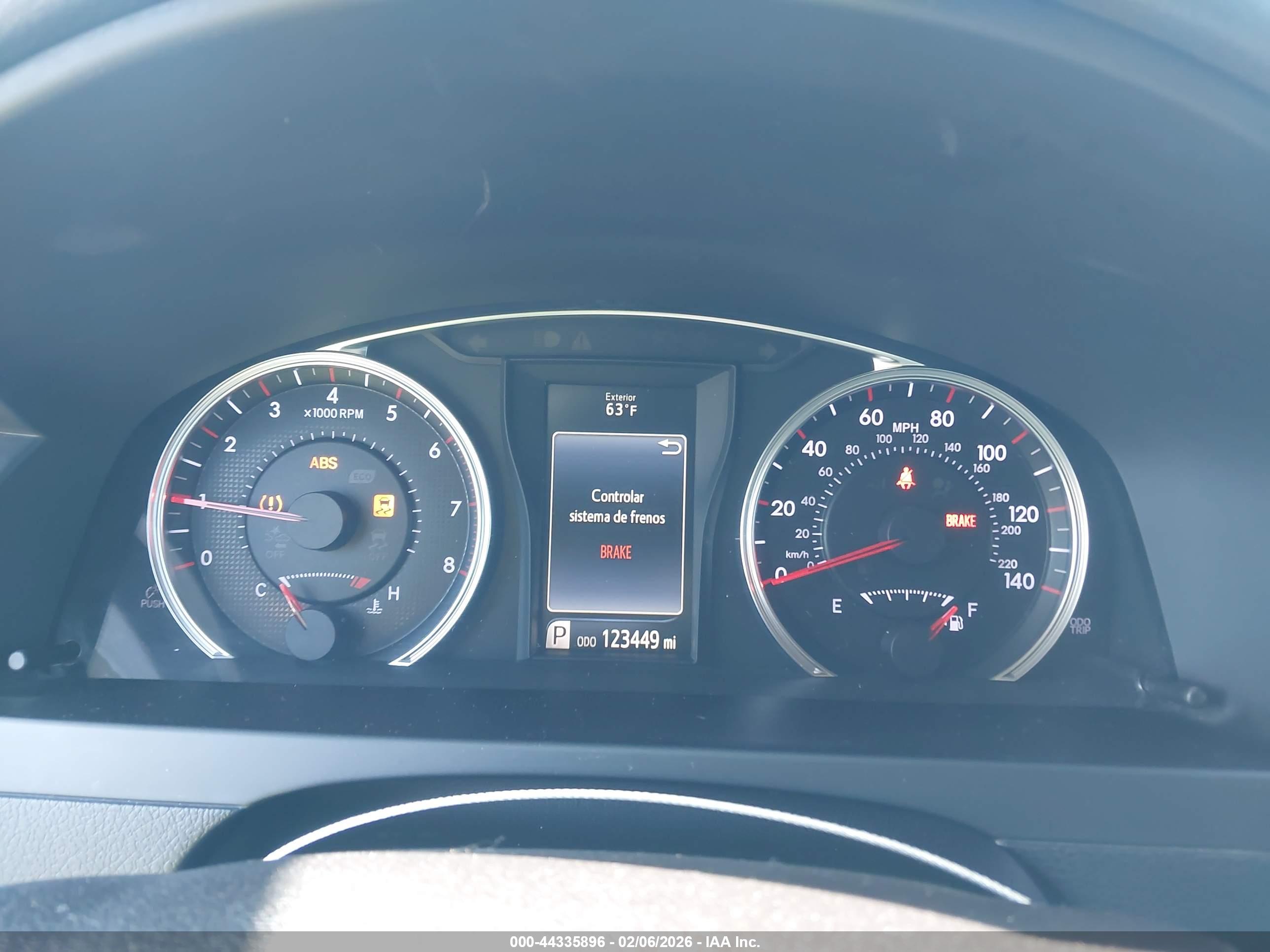 TOYOTA CAMRY image 7