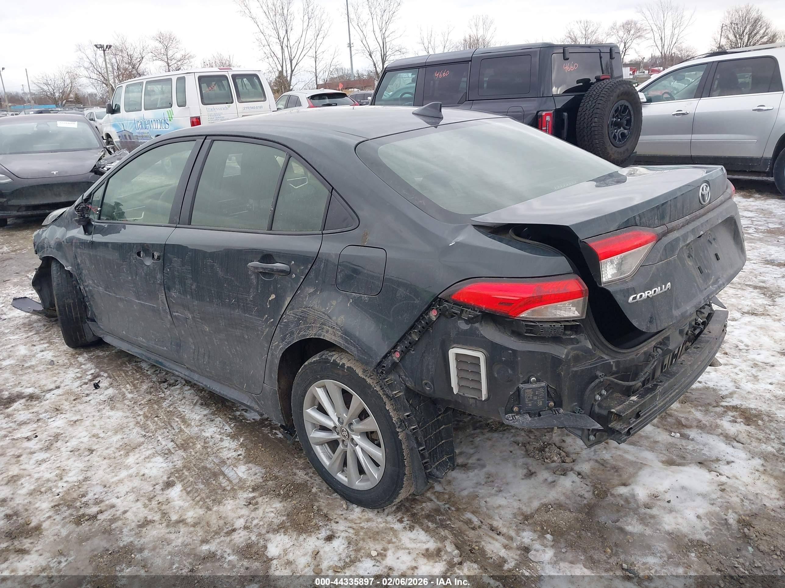TOYOTA COROLLA image 3
