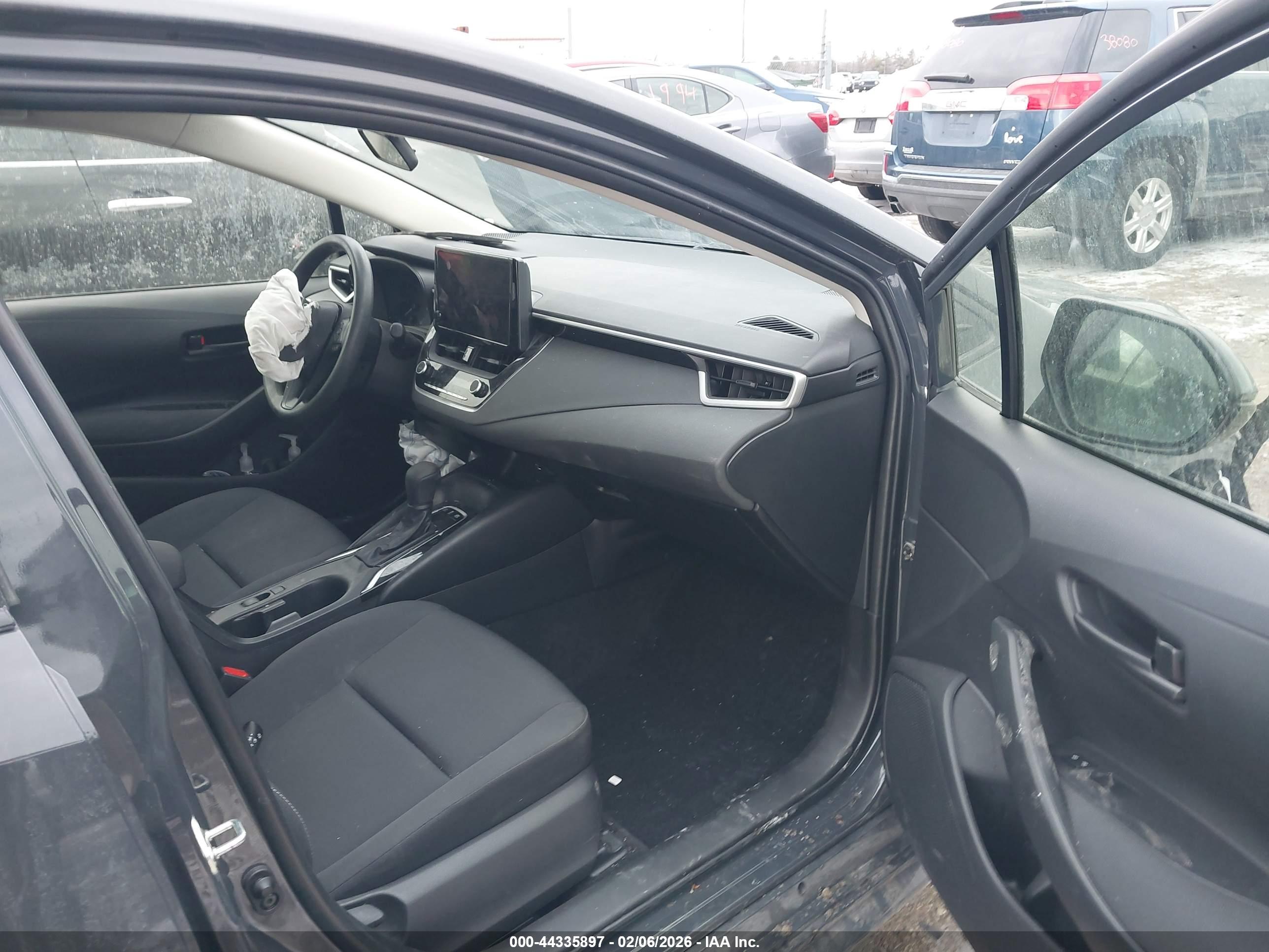 TOYOTA COROLLA image 5