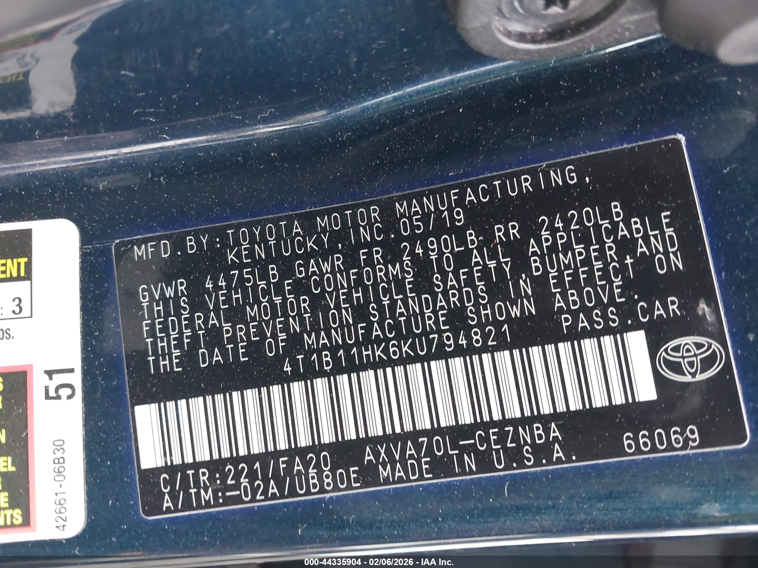 TOYOTA CAMRY image 9