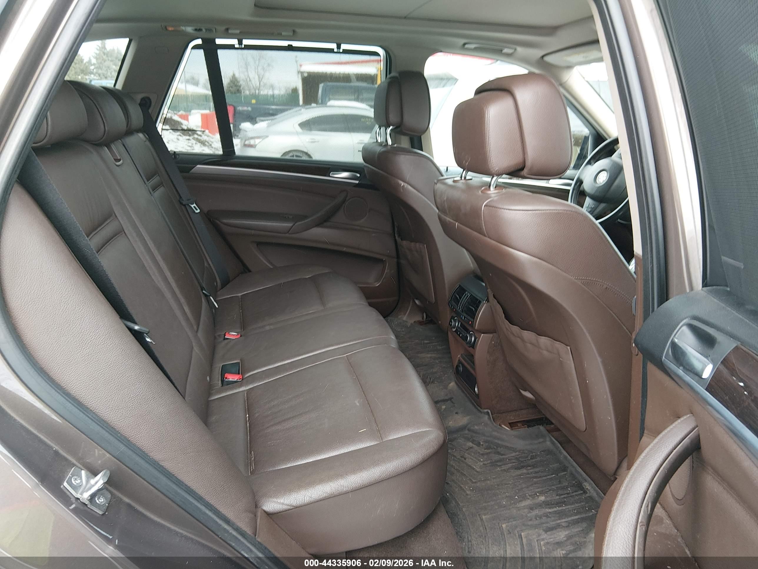 BMW X5 image 8