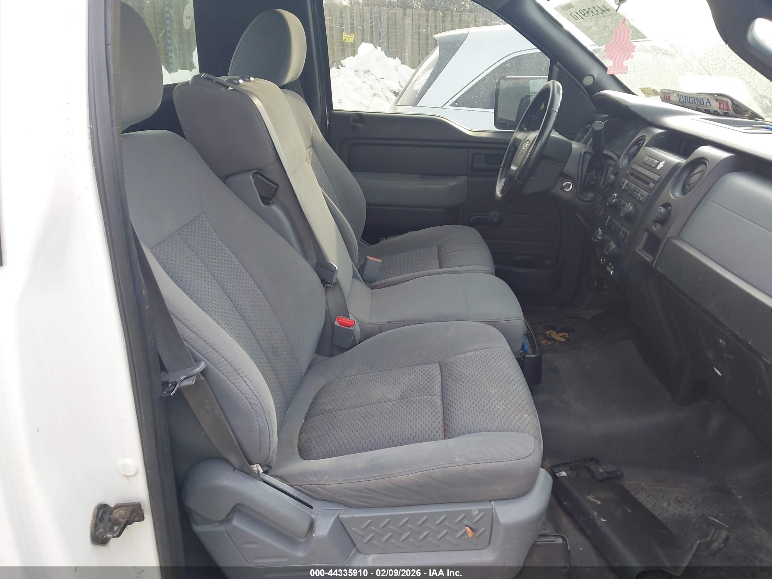 FORD F-150 image 8