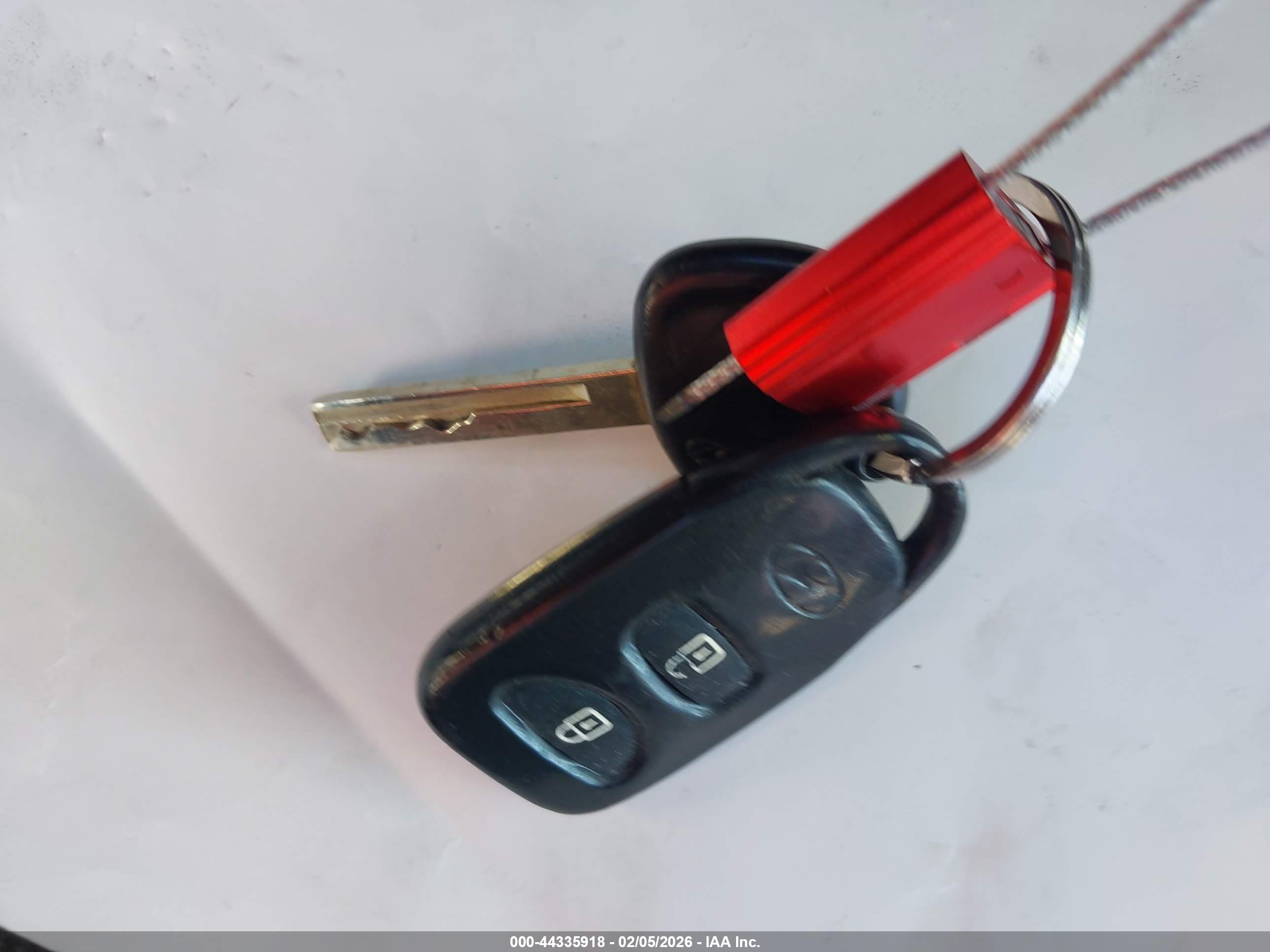 HYUNDAI ACCENT image 11