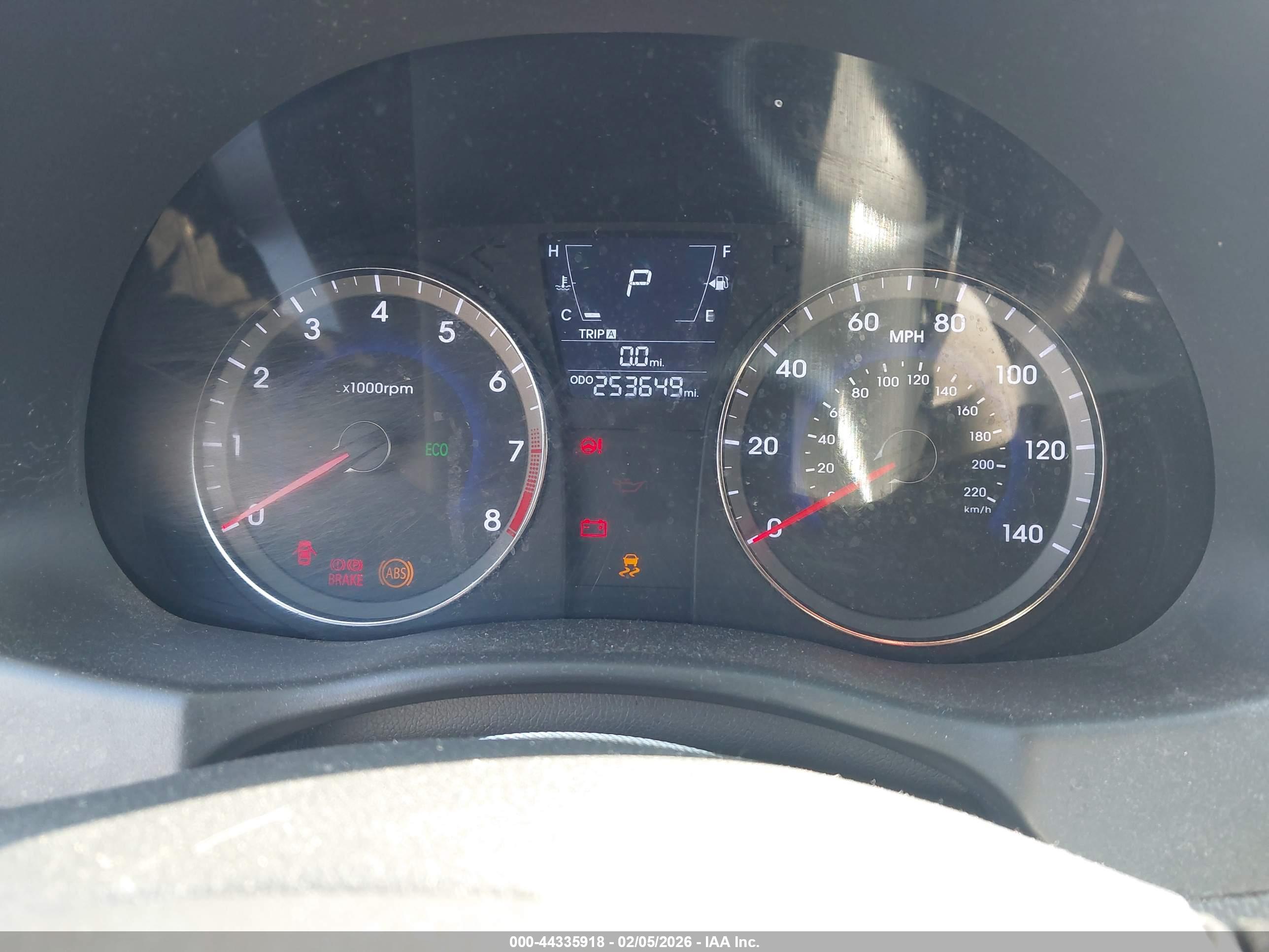 HYUNDAI ACCENT image 7