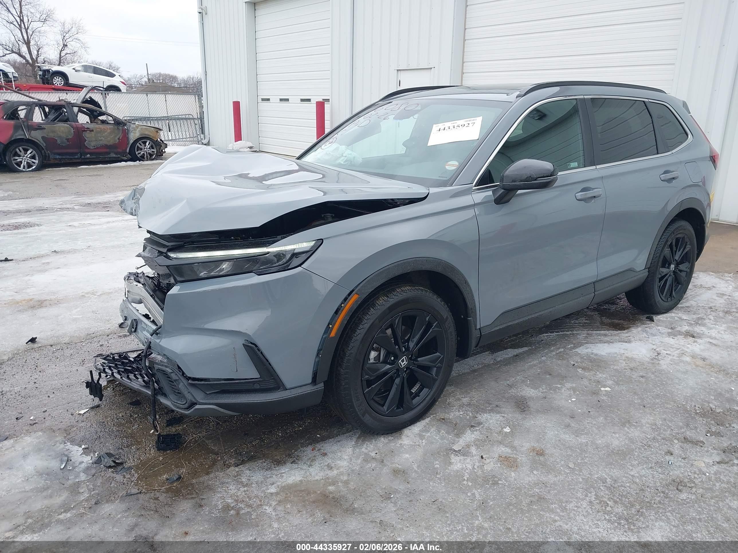 HONDA CR-V image 2