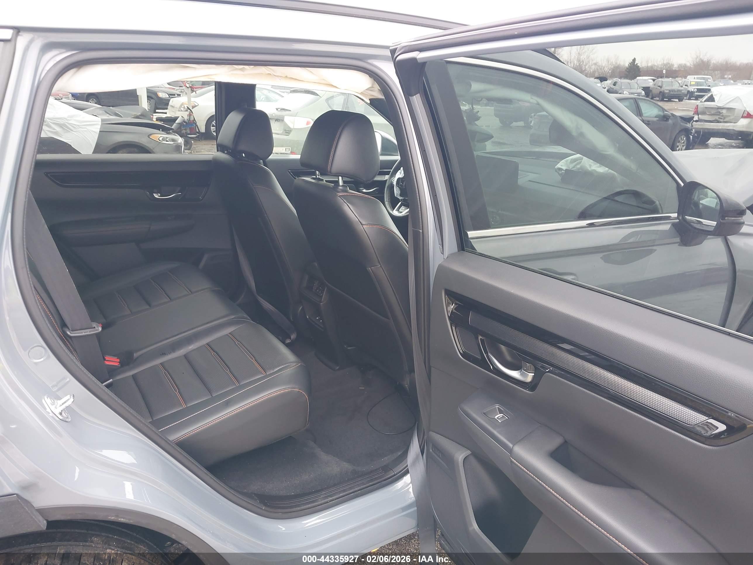 HONDA CR-V image 8