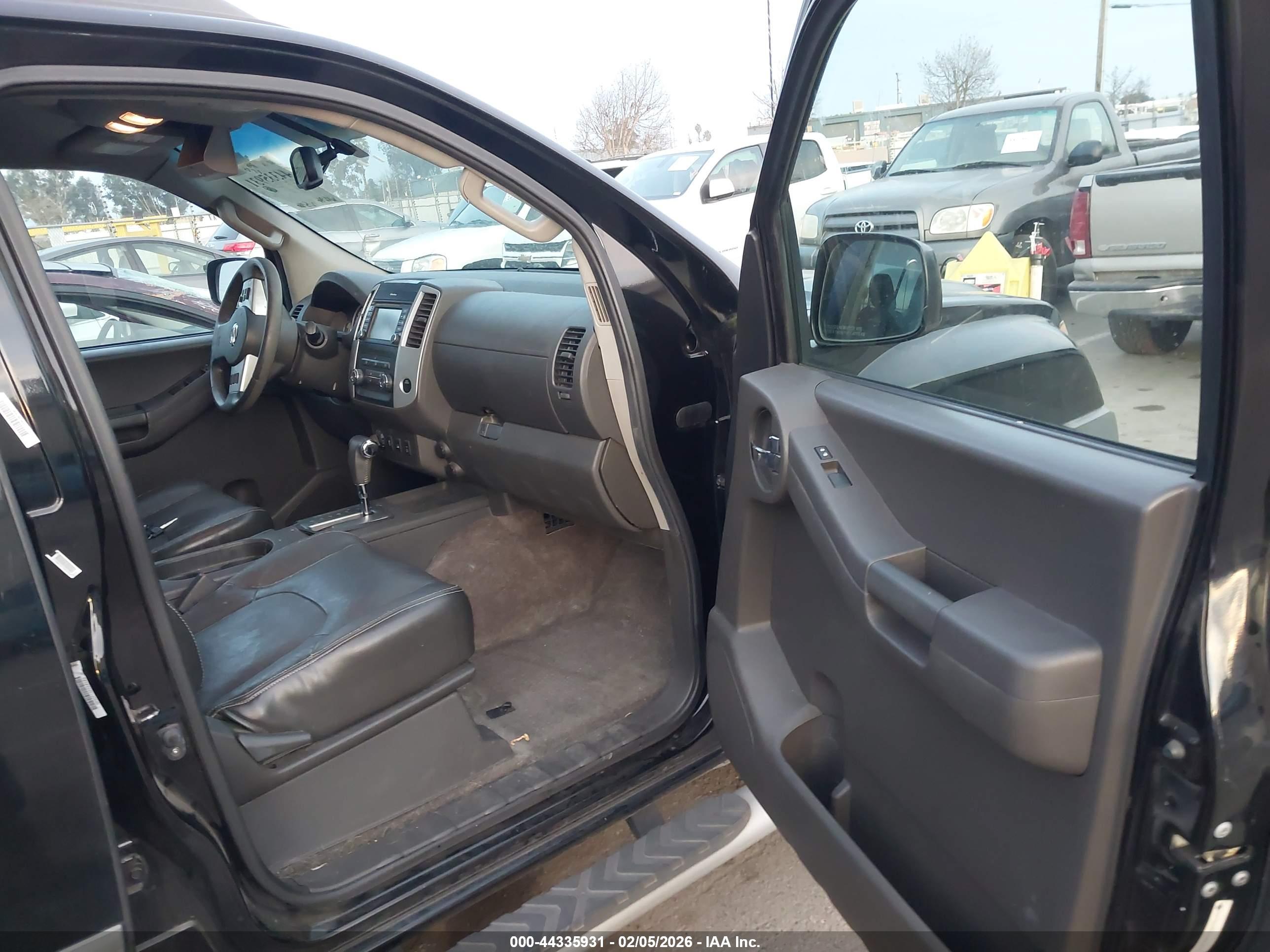 NISSAN XTERRA image 5