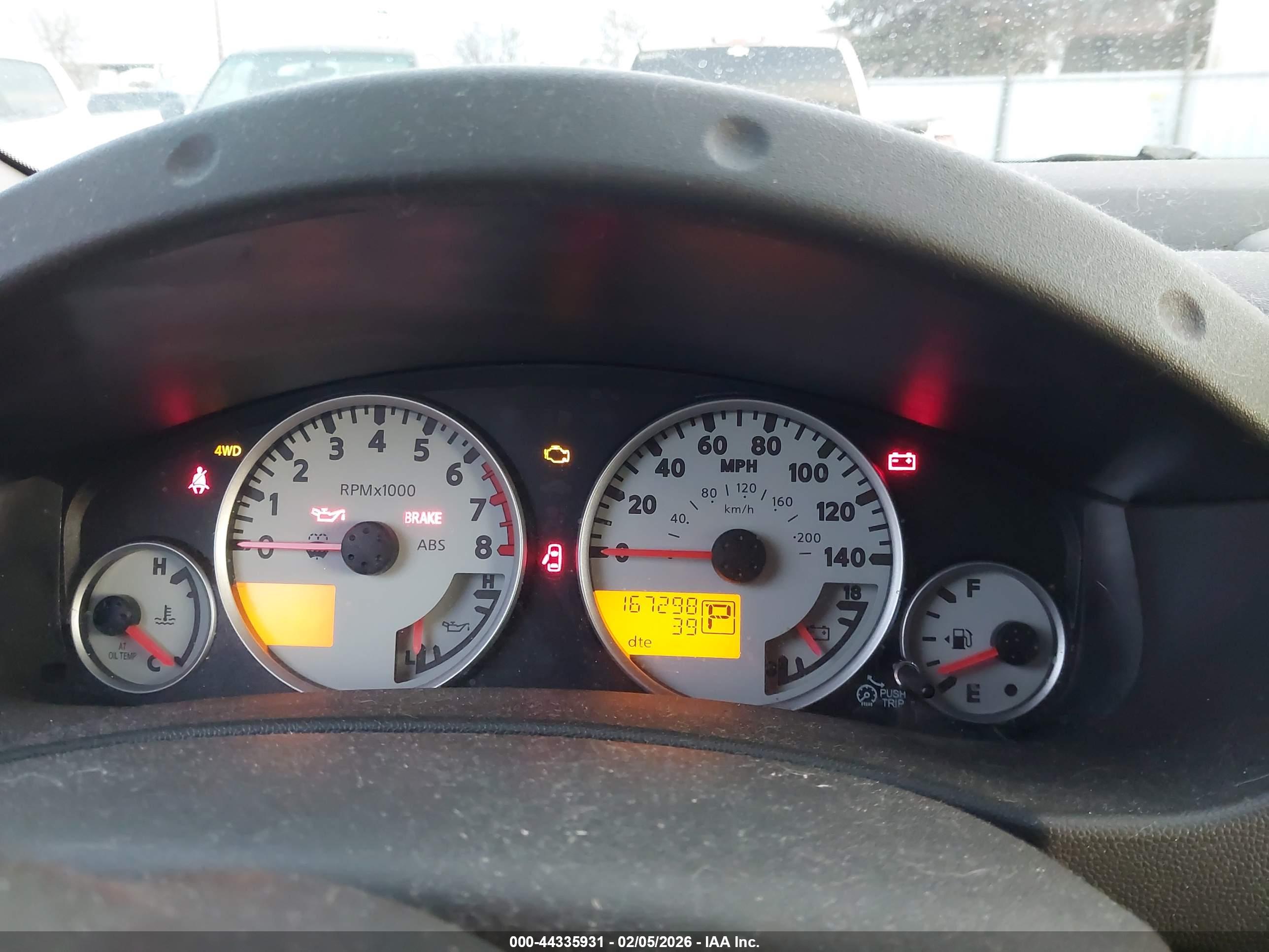 NISSAN XTERRA image 7