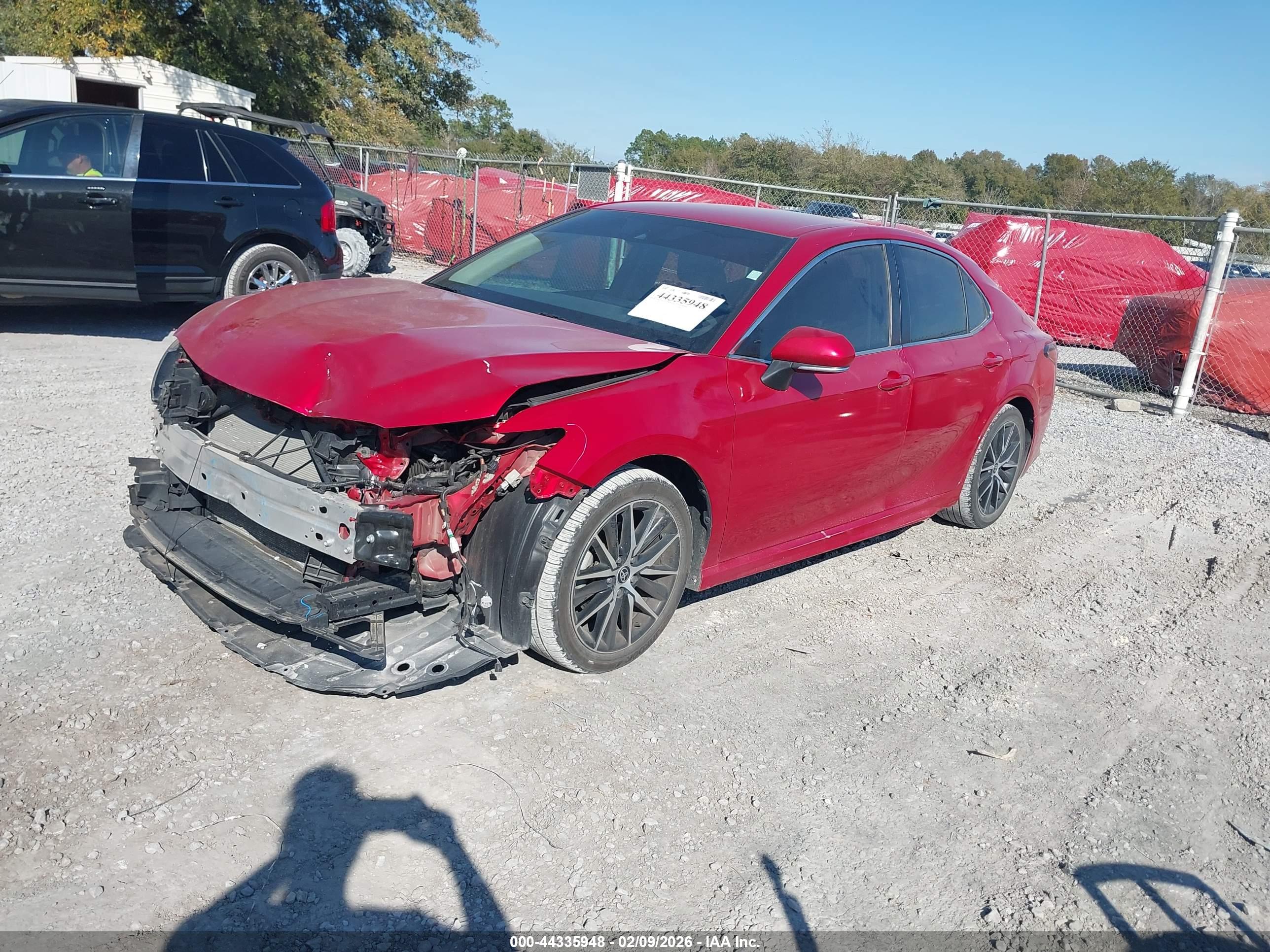 TOYOTA CAMRY image 2