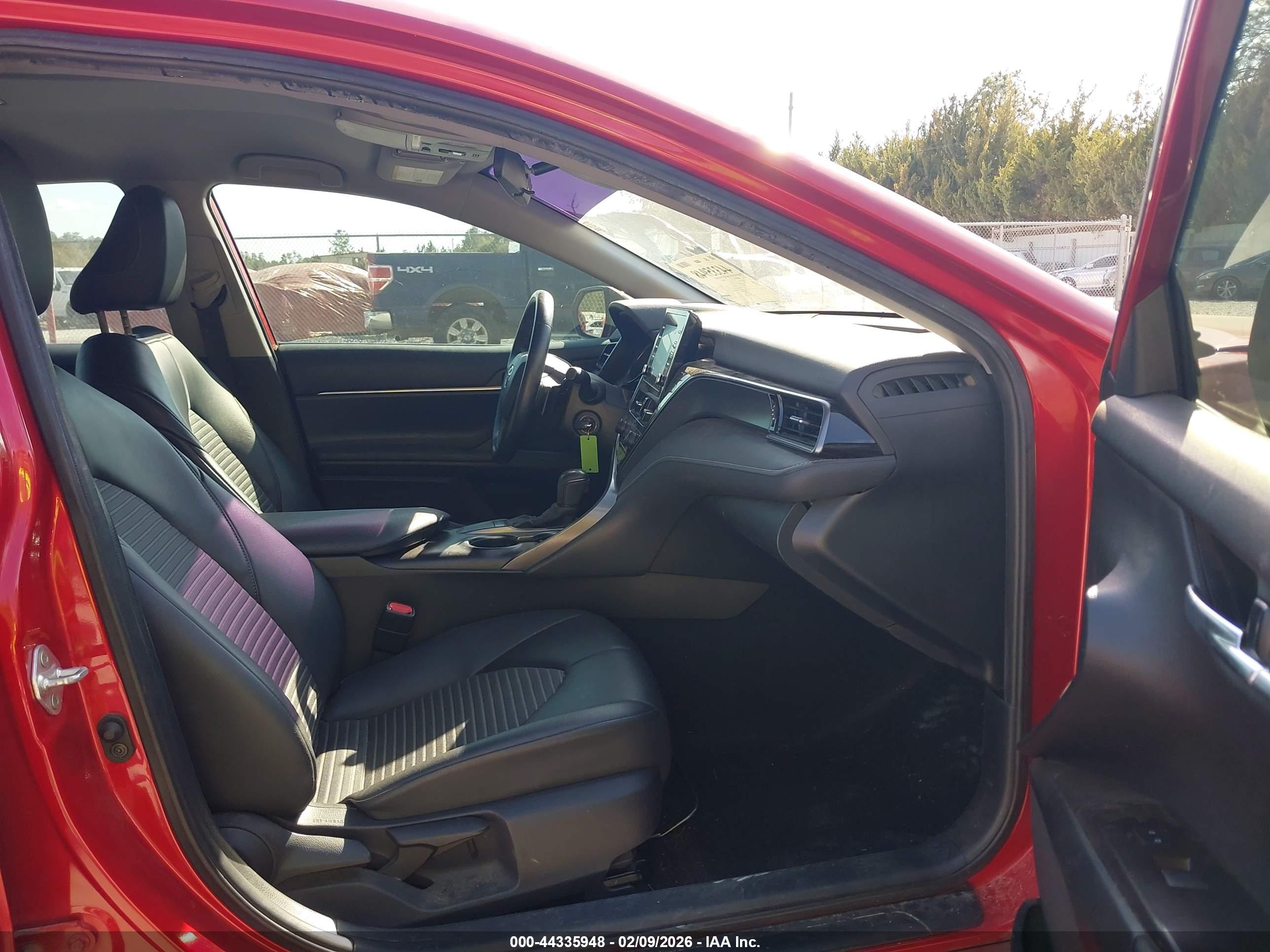 TOYOTA CAMRY image 5