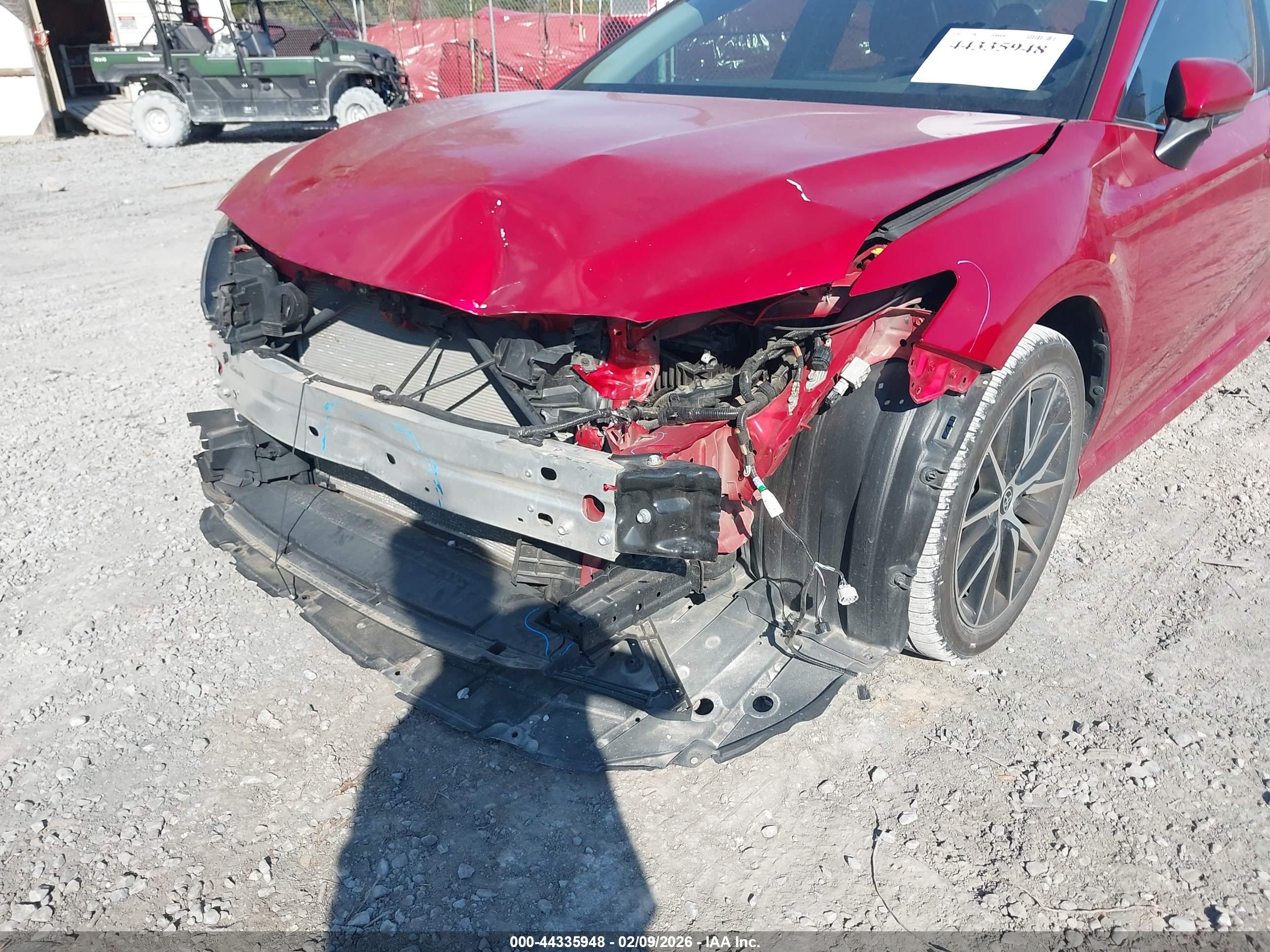 TOYOTA CAMRY image 6