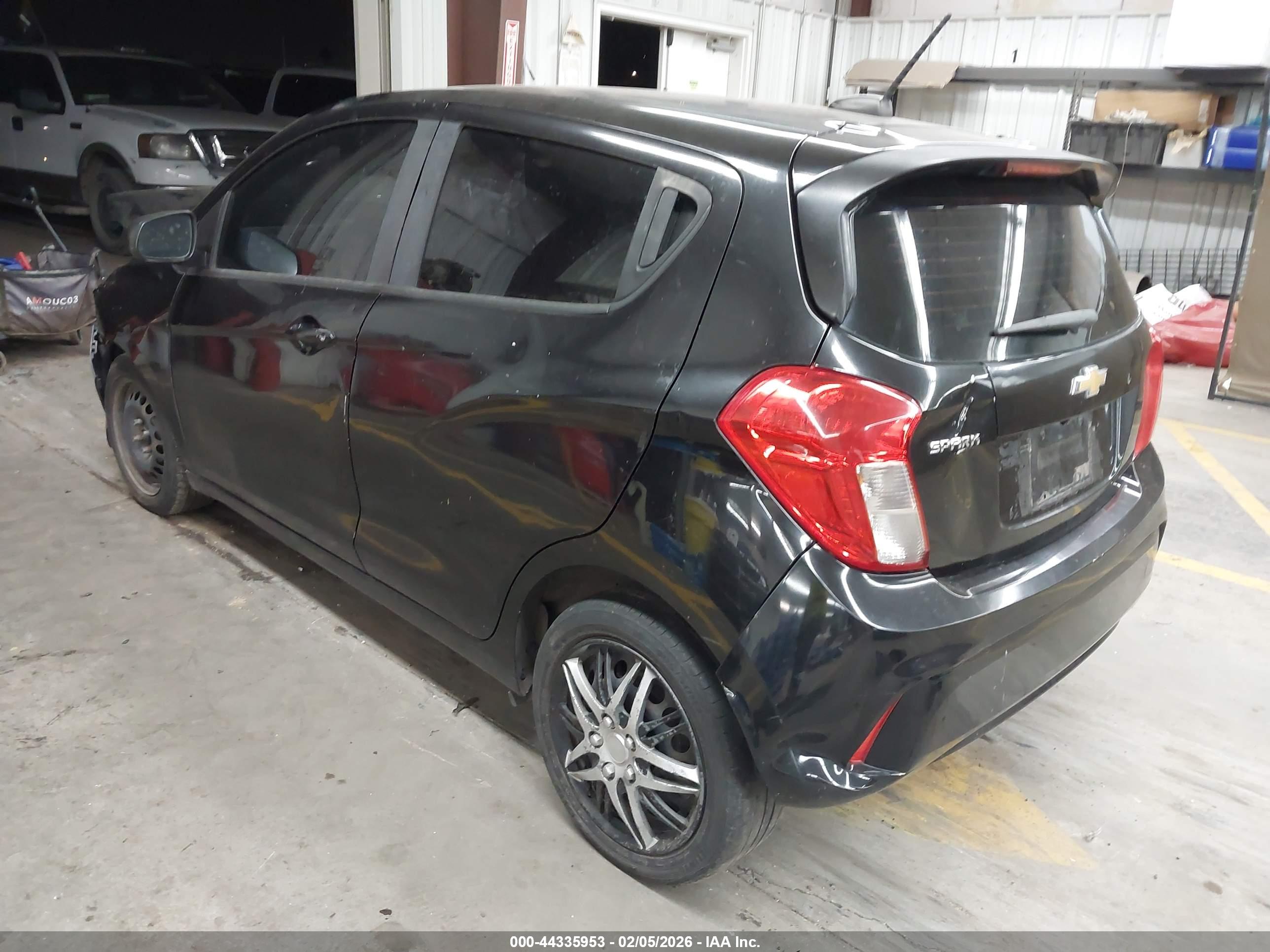 CHEVROLET SPARK image 3