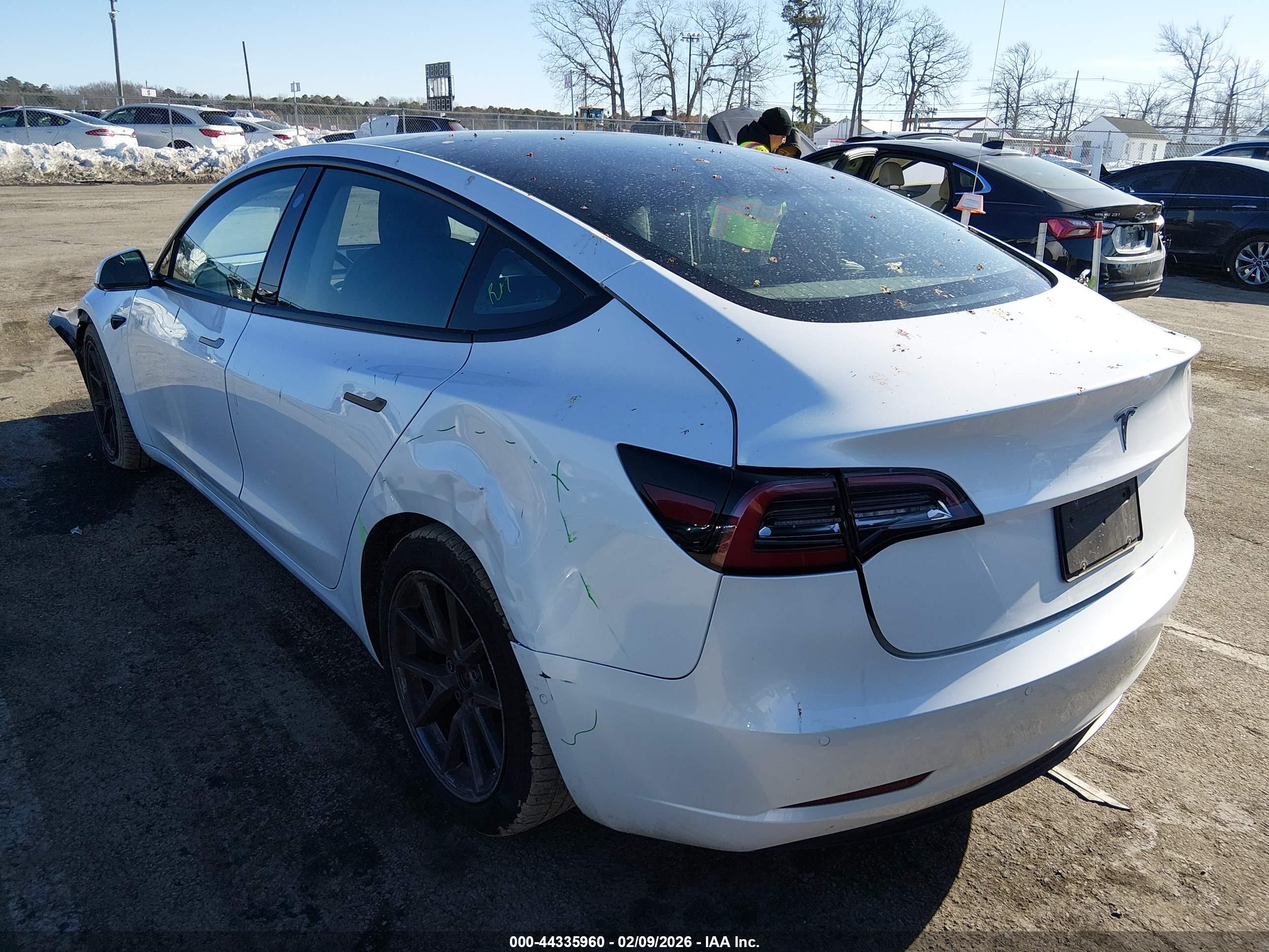 TESLA MODEL image 3