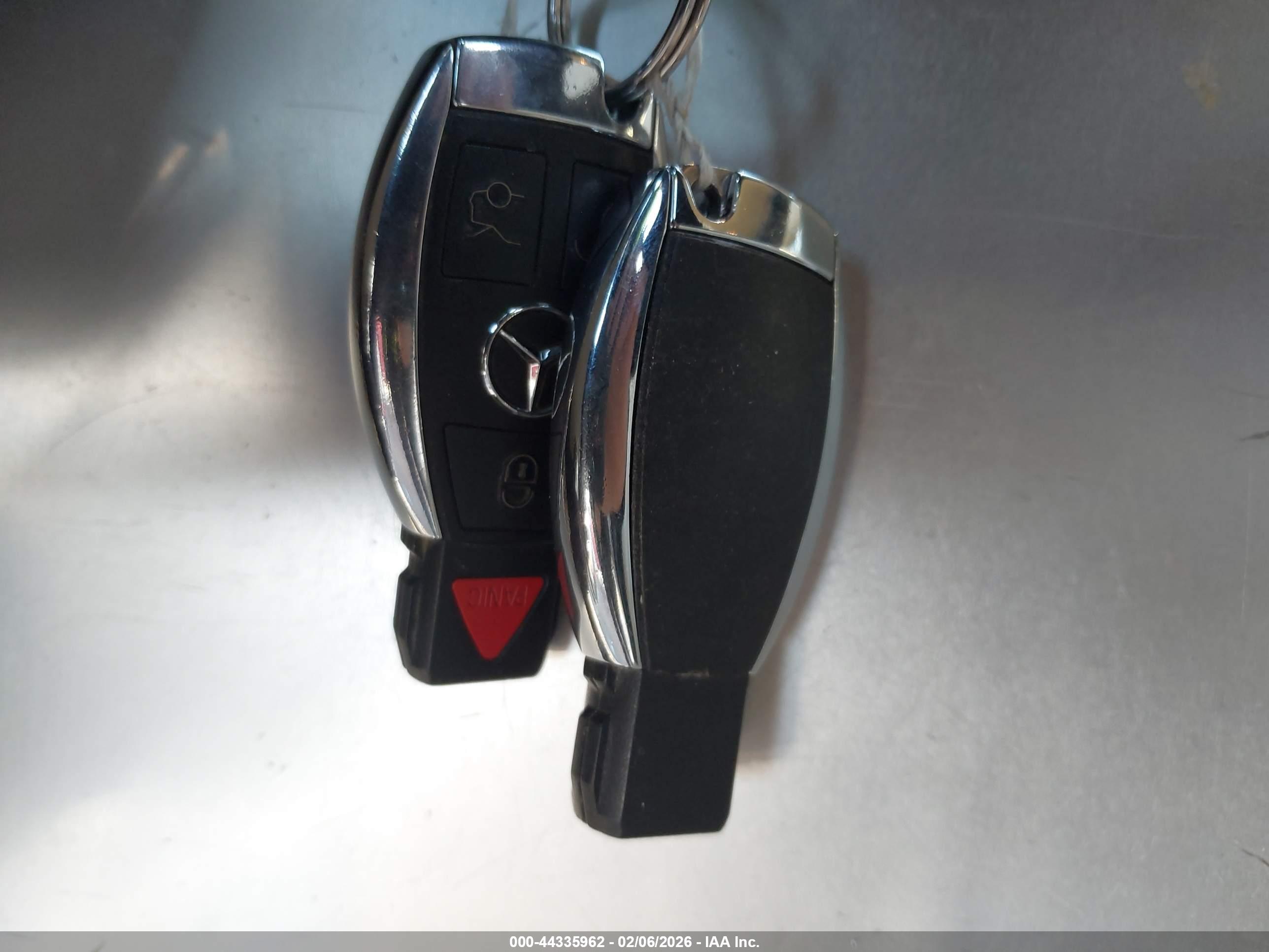 MERCEDES-BENZ GLA image 11