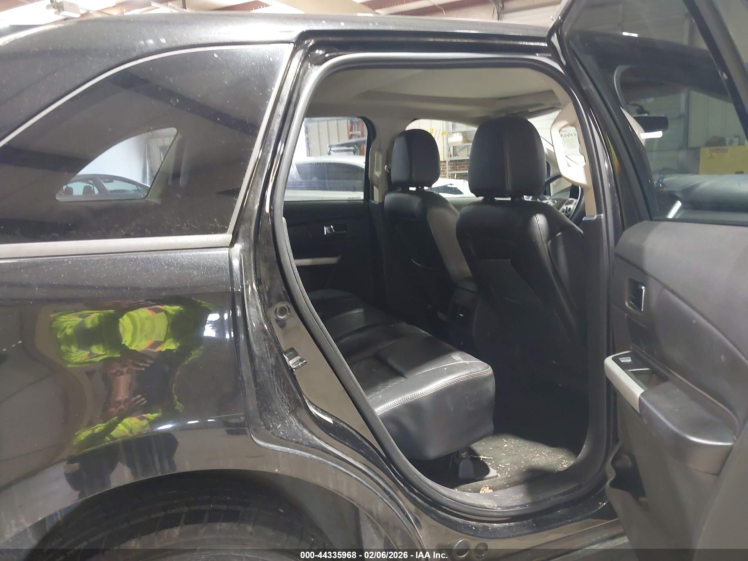 FORD EDGE image 8