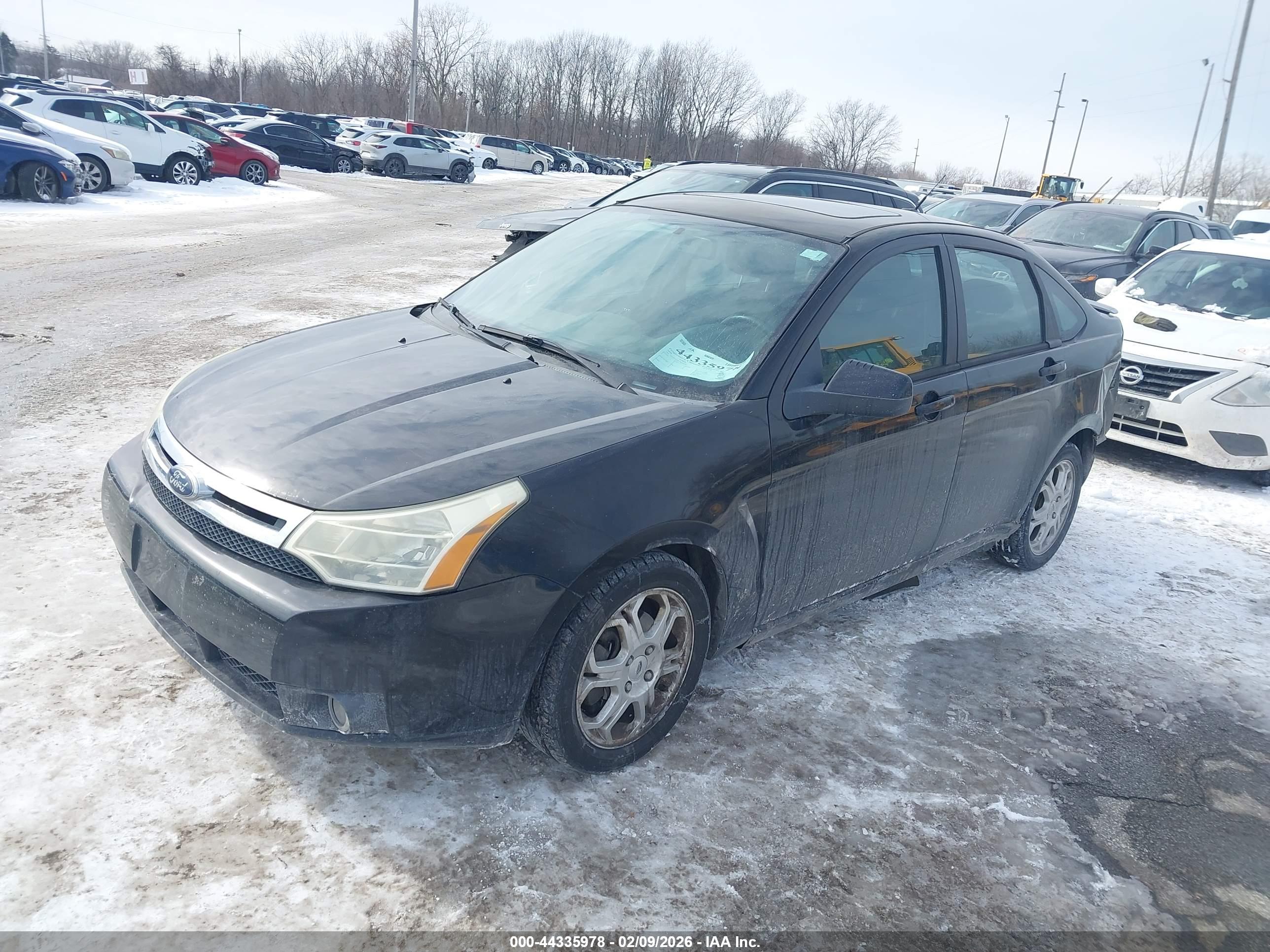 FORD FOCUS image 2