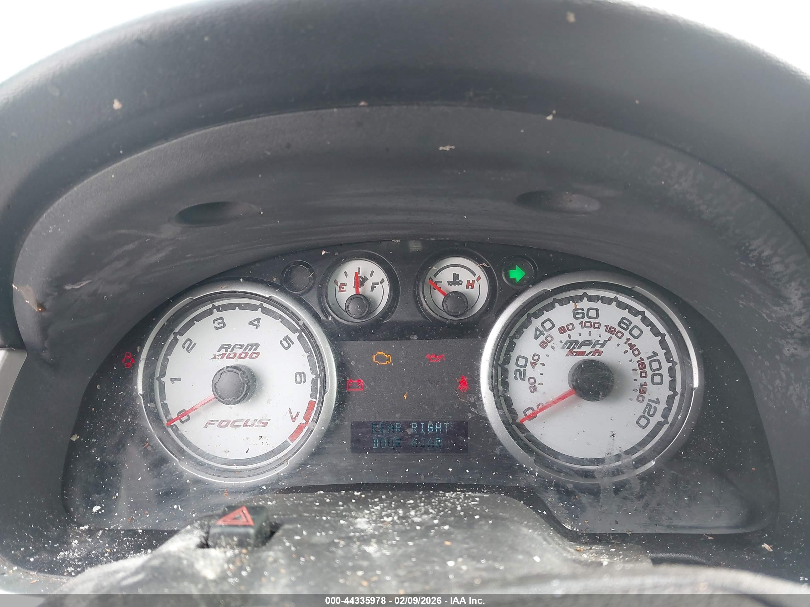 FORD FOCUS image 7