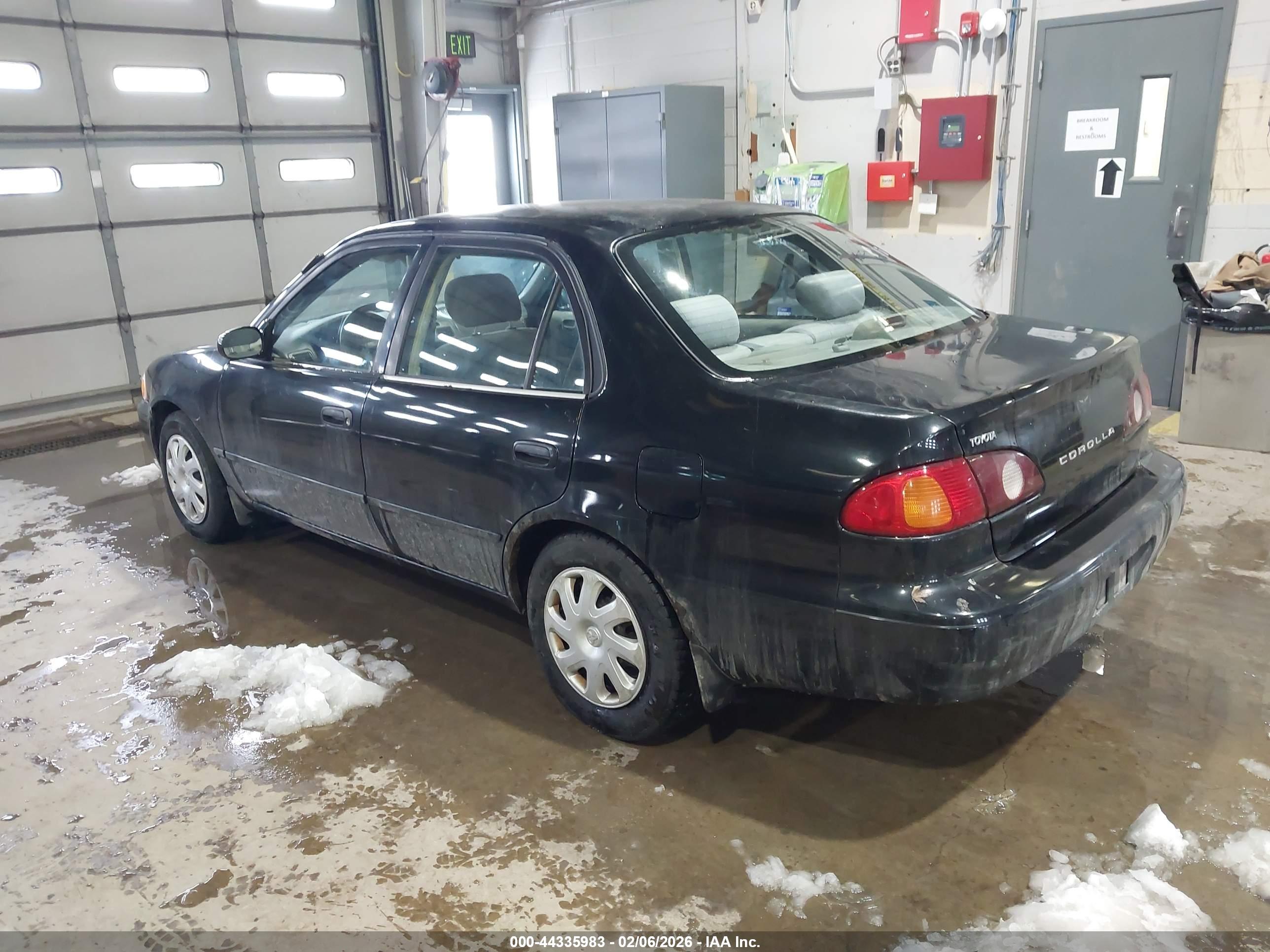 TOYOTA COROLLA image 3