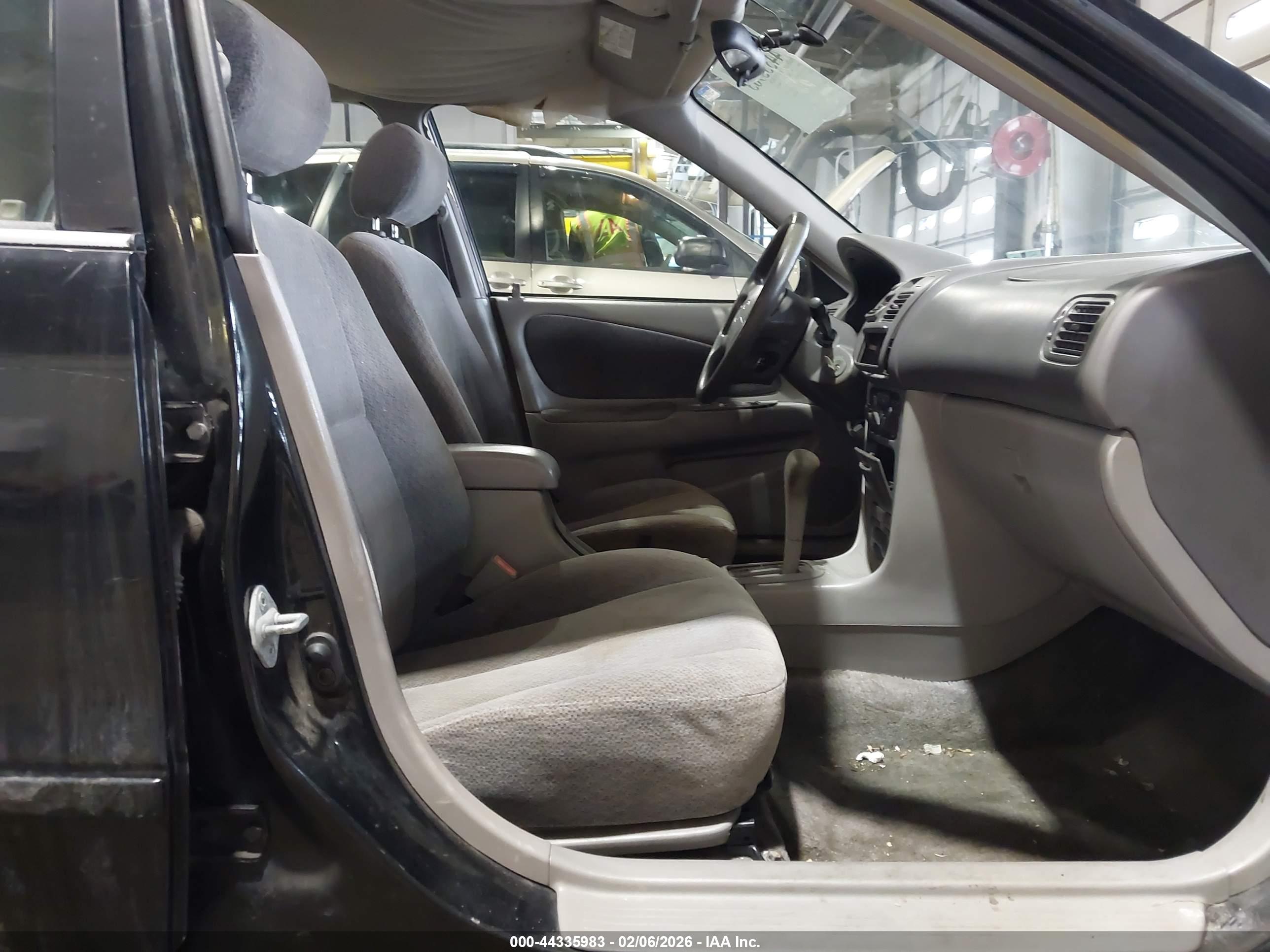TOYOTA COROLLA image 5