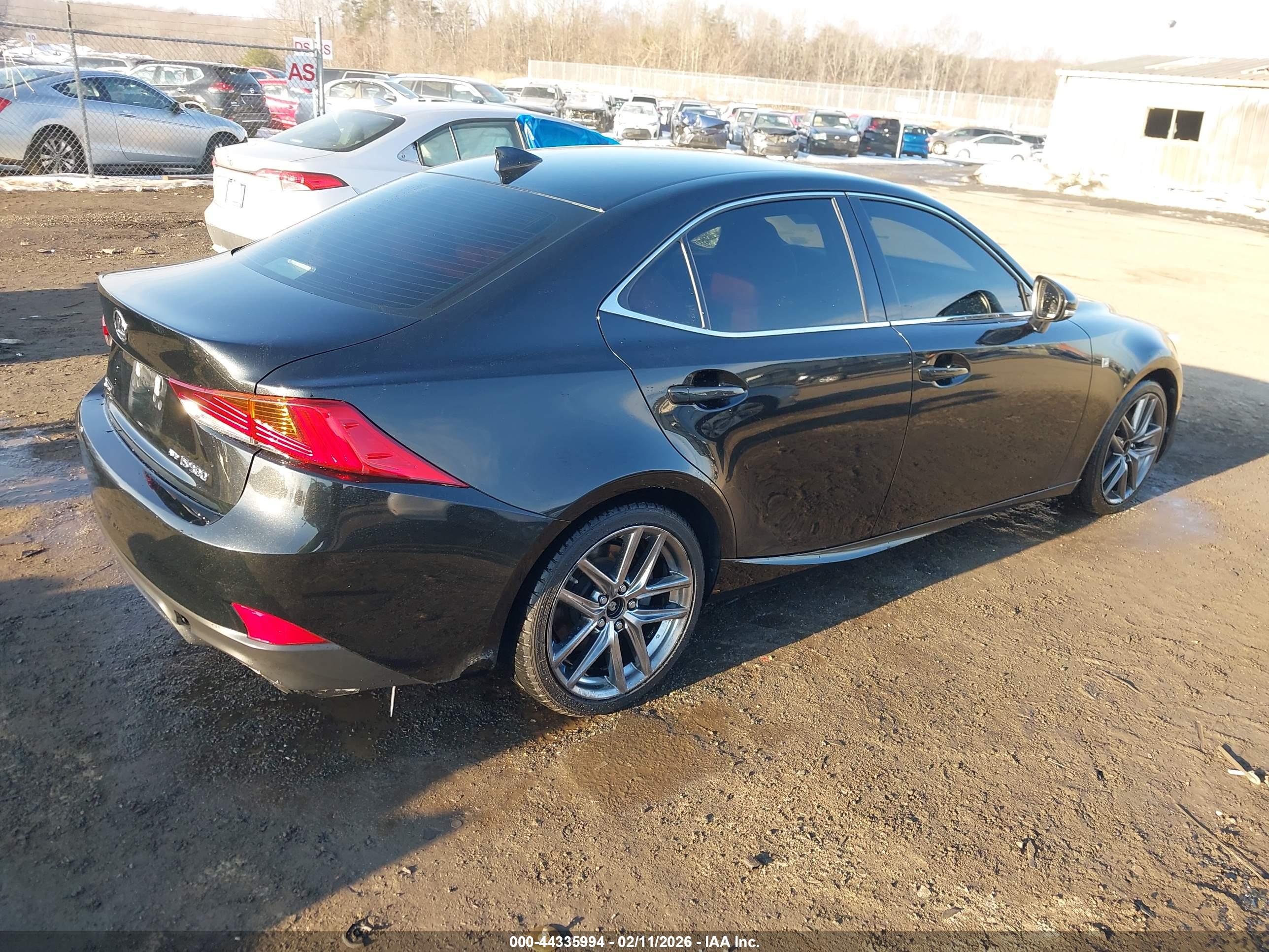 LEXUS IS image 4