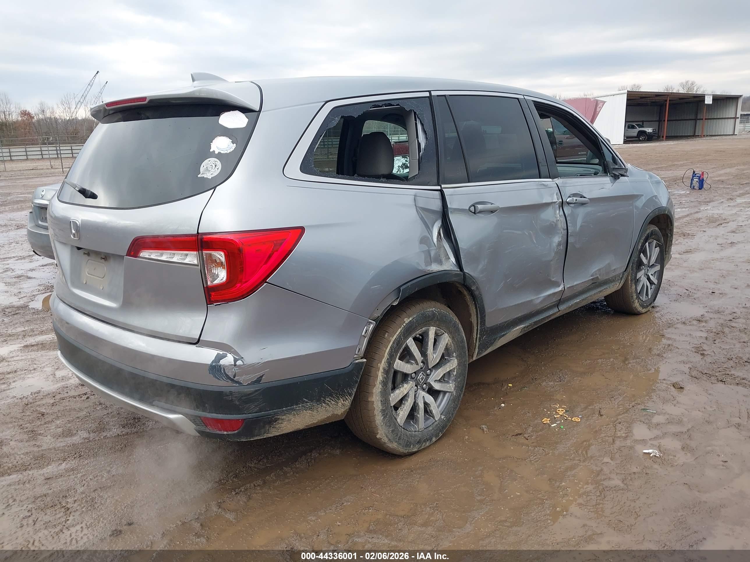 HONDA PILOT image 4
