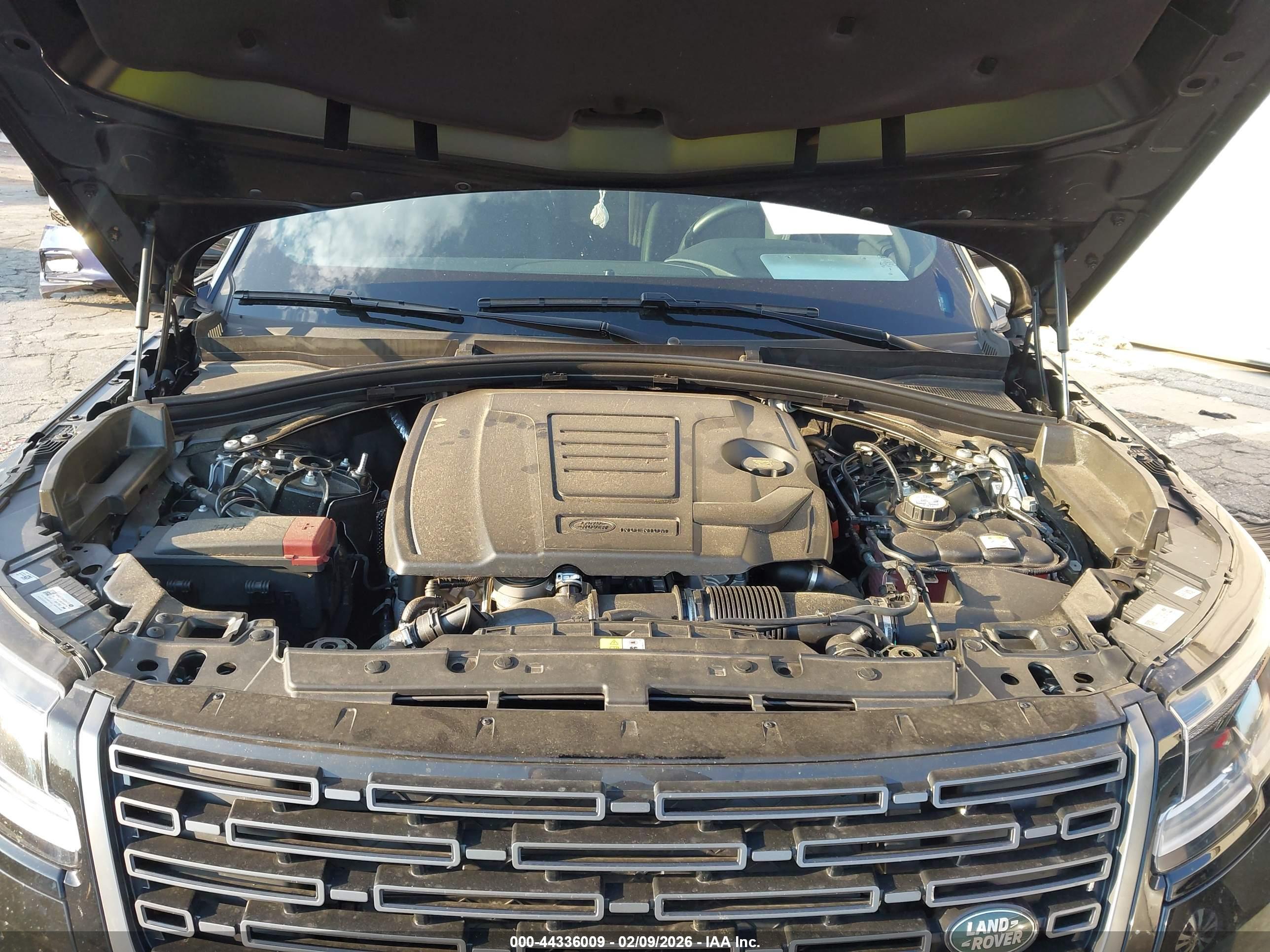 LAND ROVER image 10
