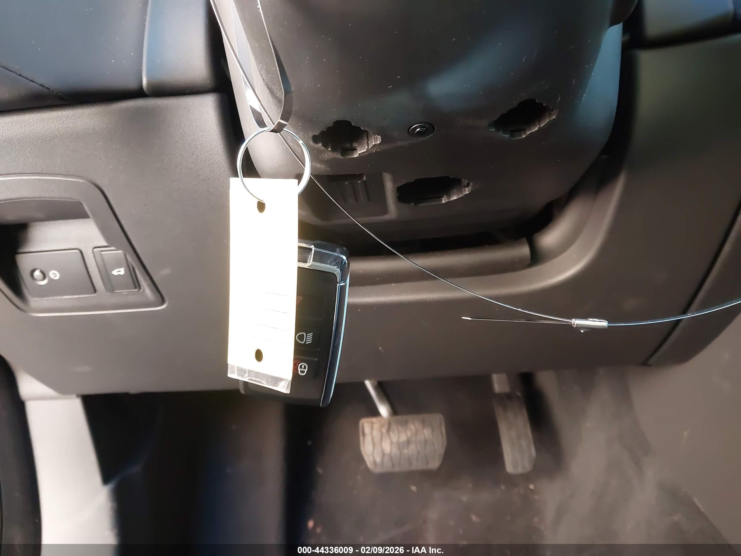 LAND ROVER image 11