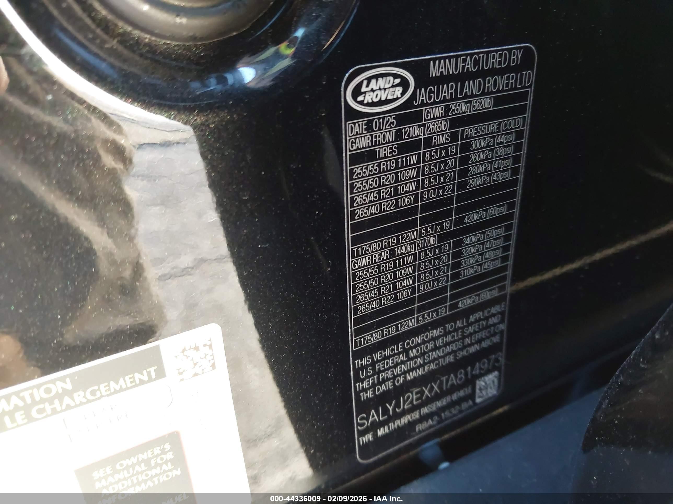 LAND ROVER image 9