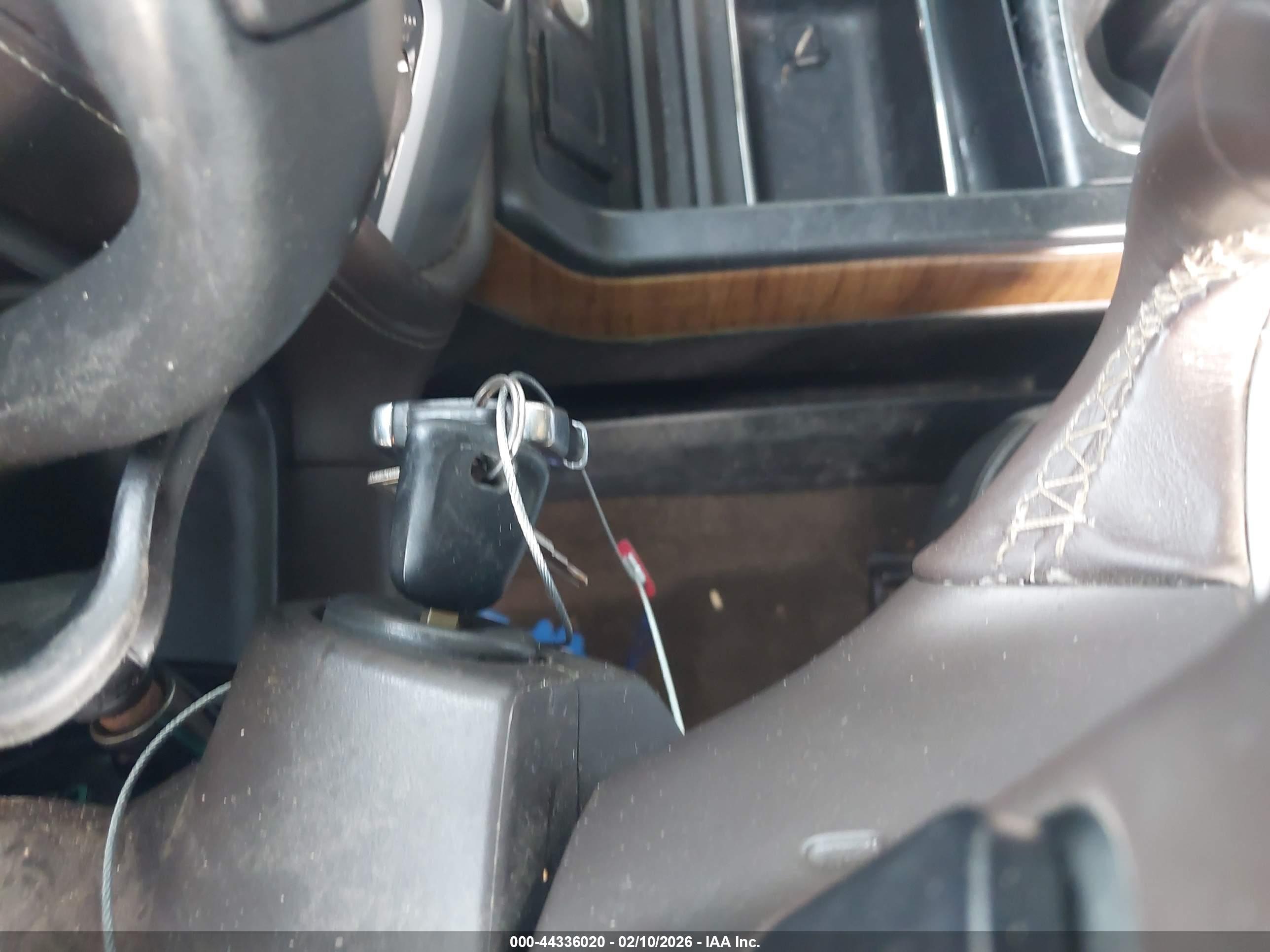GMC SIERRA image 11