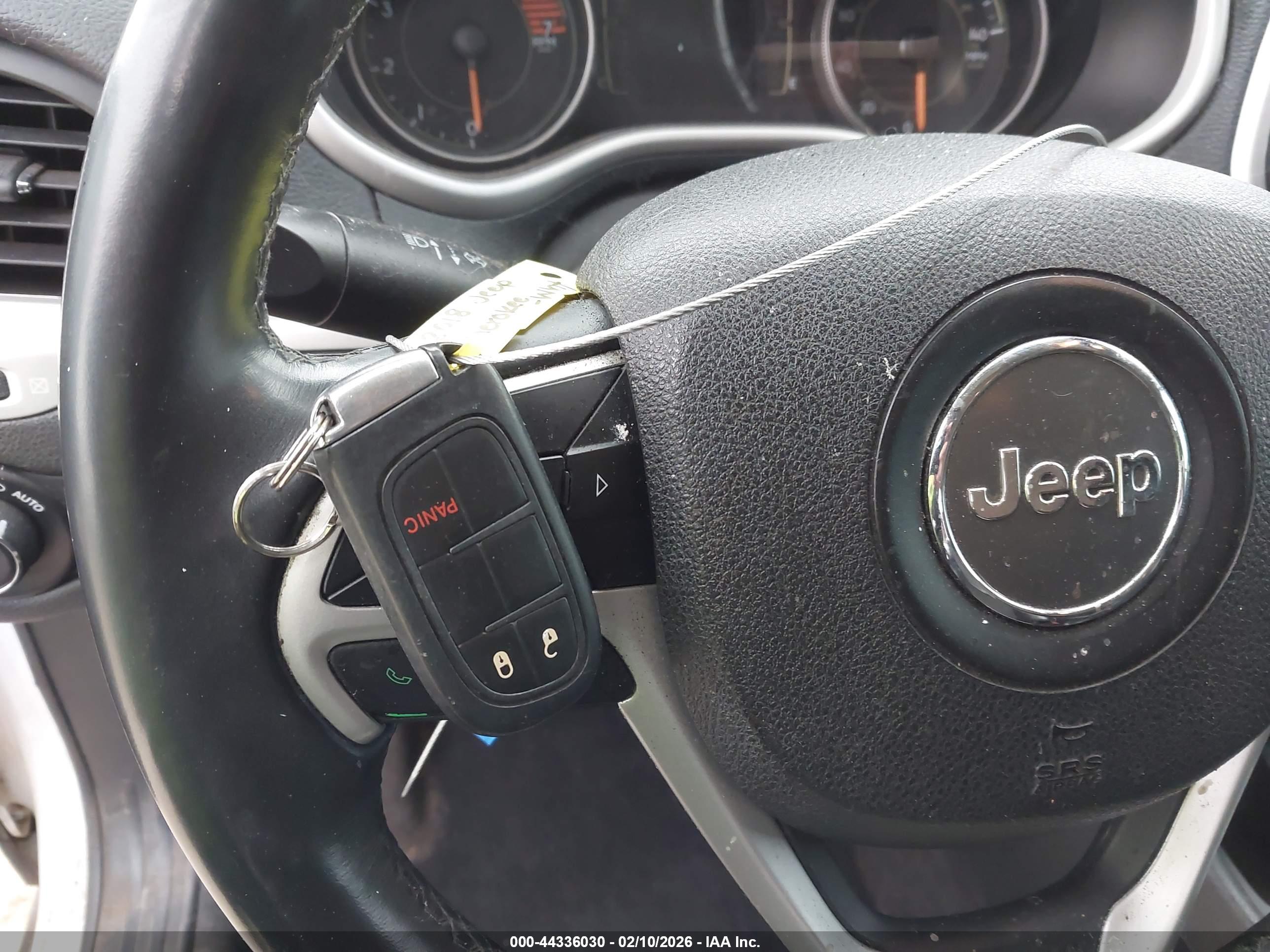 JEEP CHEROKEE image 11