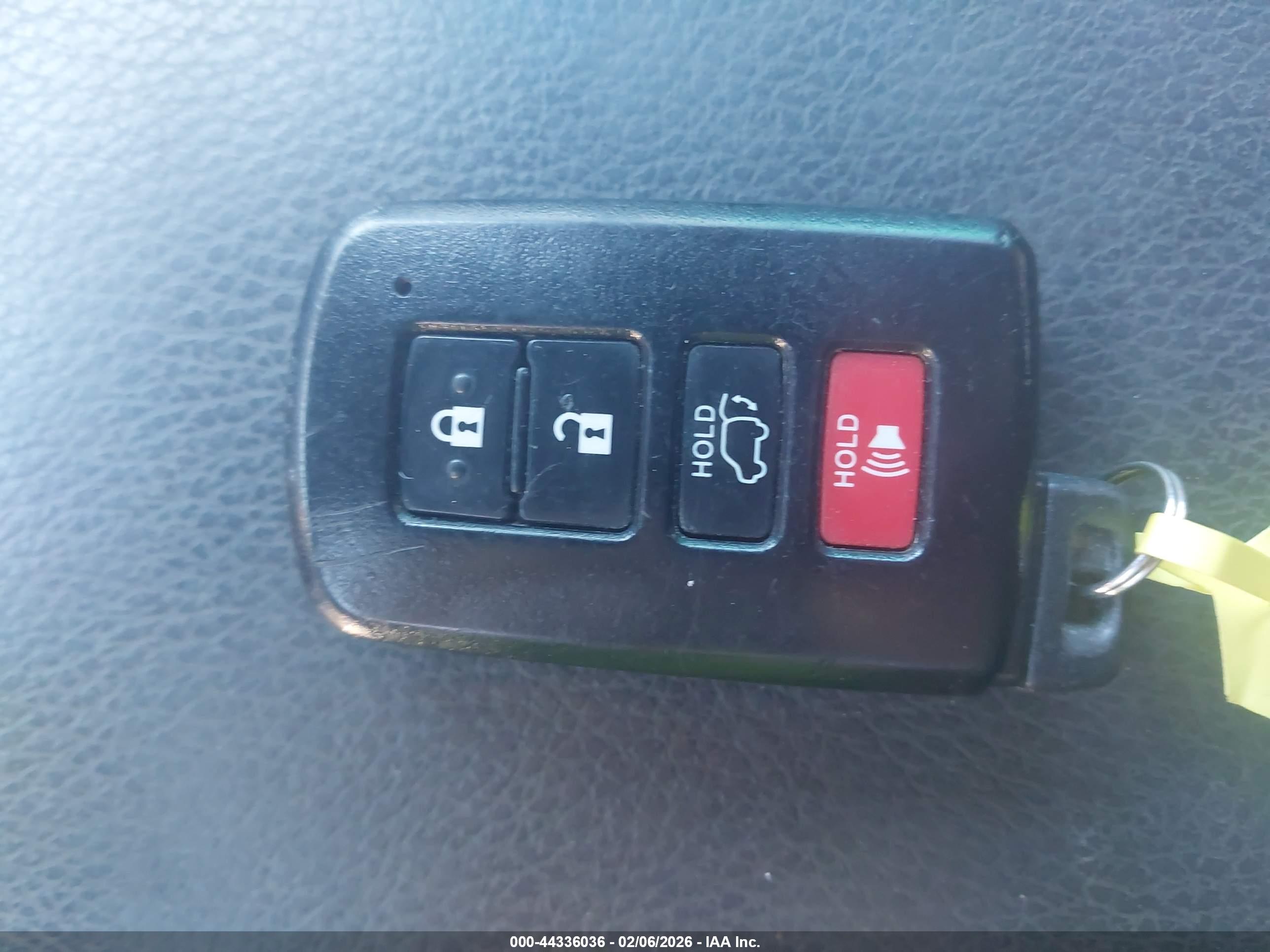 TOYOTA HIGHLANDER image 11