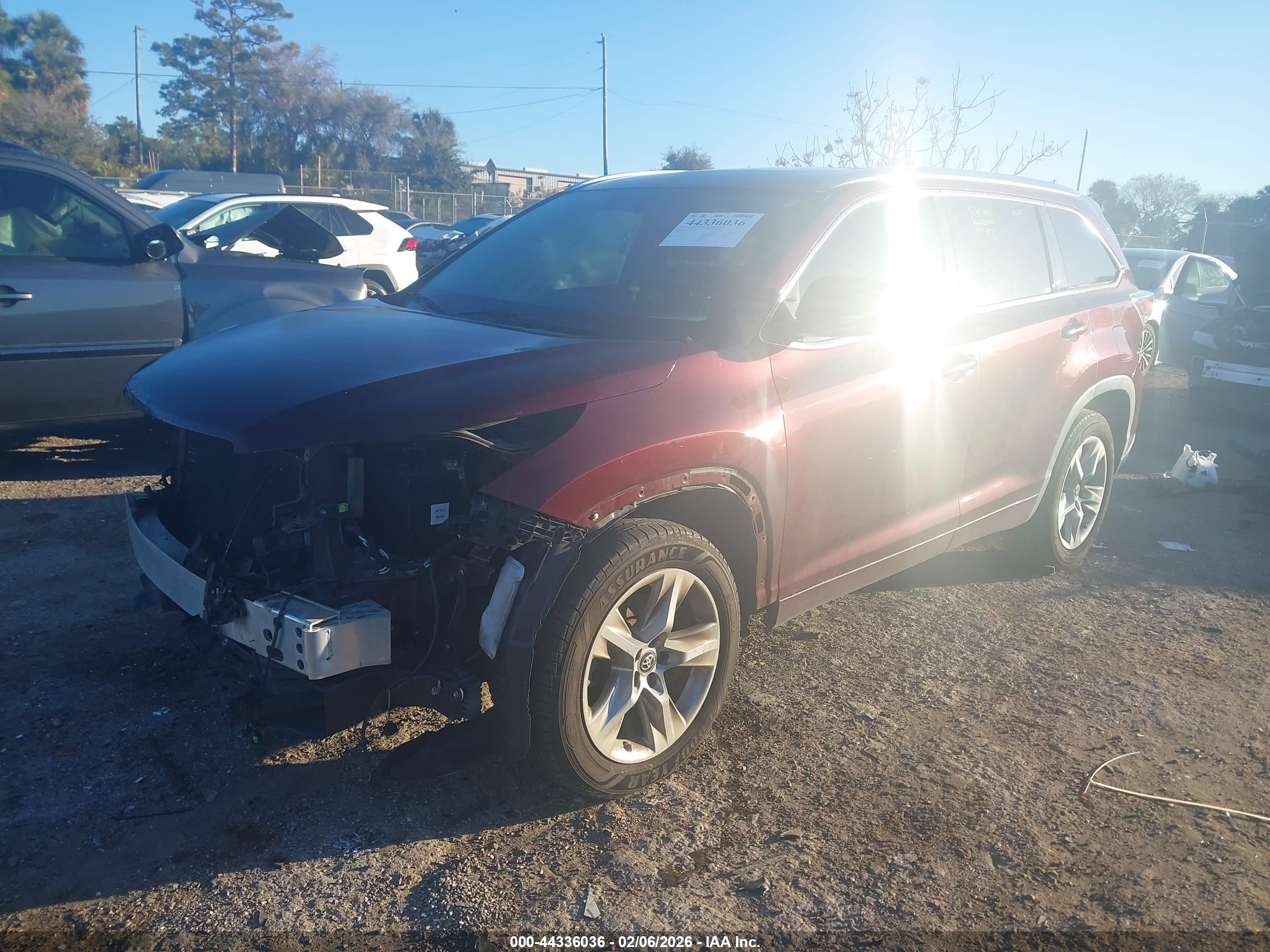 TOYOTA HIGHLANDER image 2