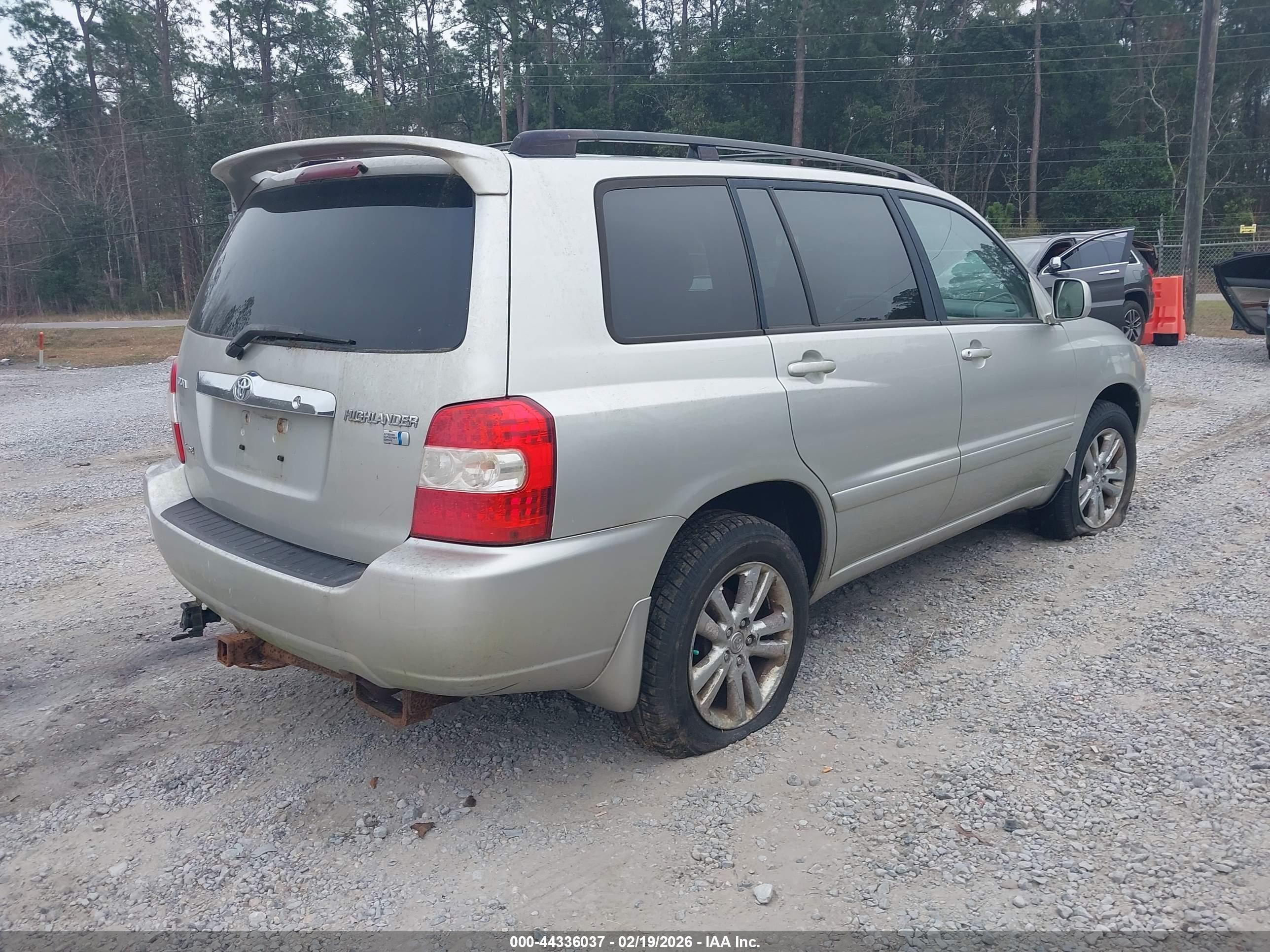 TOYOTA HIGHLANDER image 4