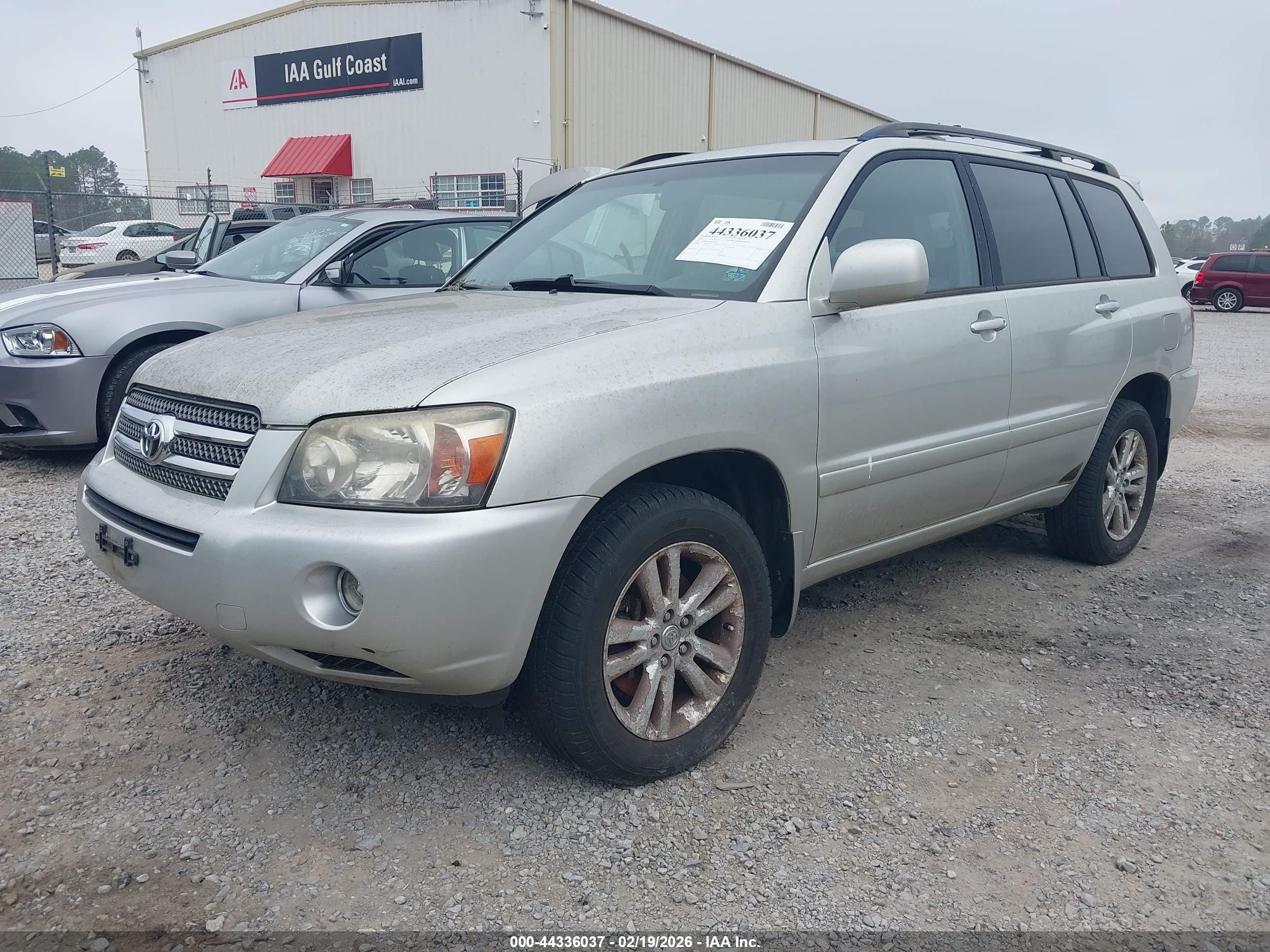 TOYOTA HIGHLANDER image 6