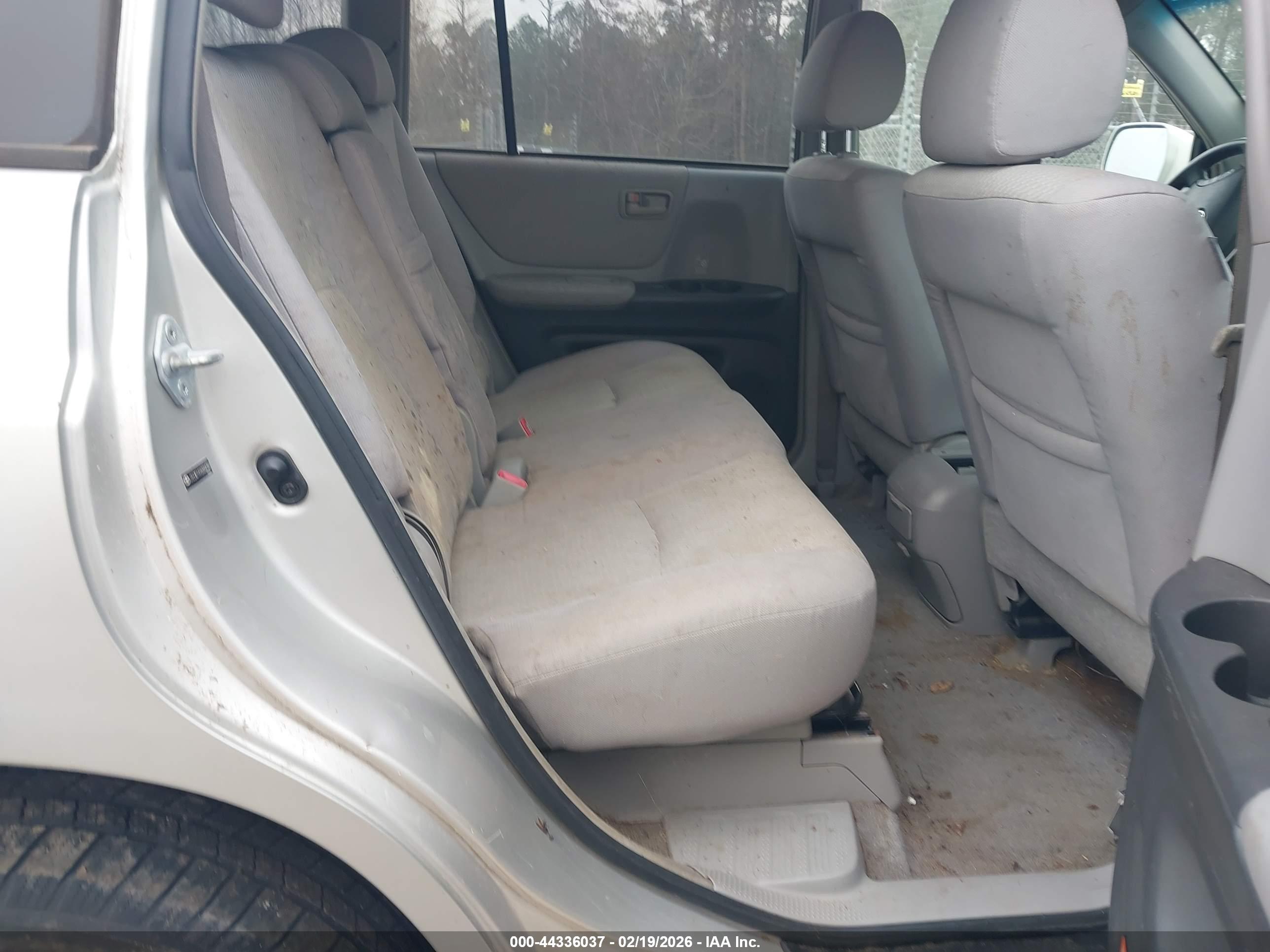 TOYOTA HIGHLANDER image 8
