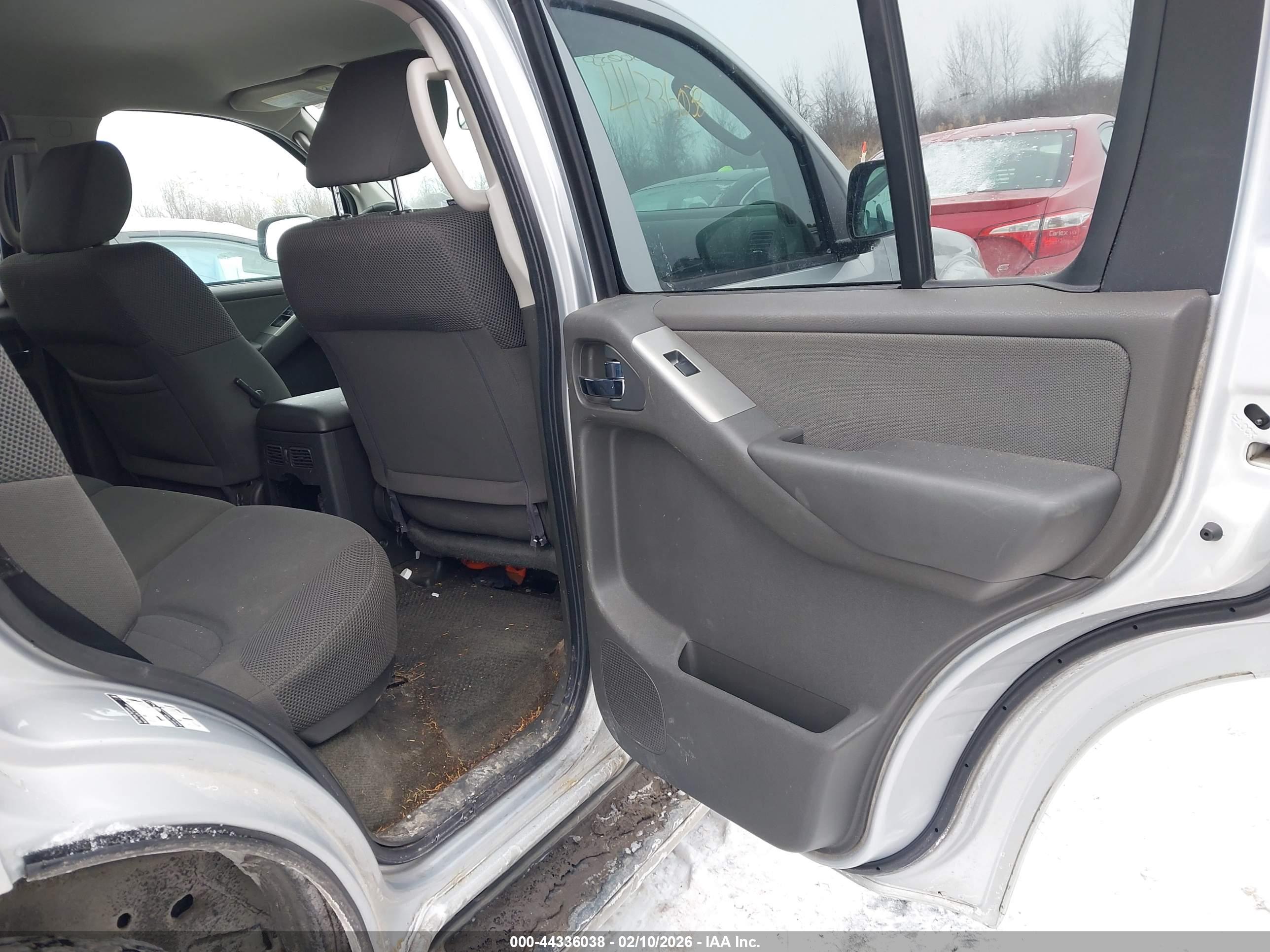 NISSAN PATHFINDER image 8