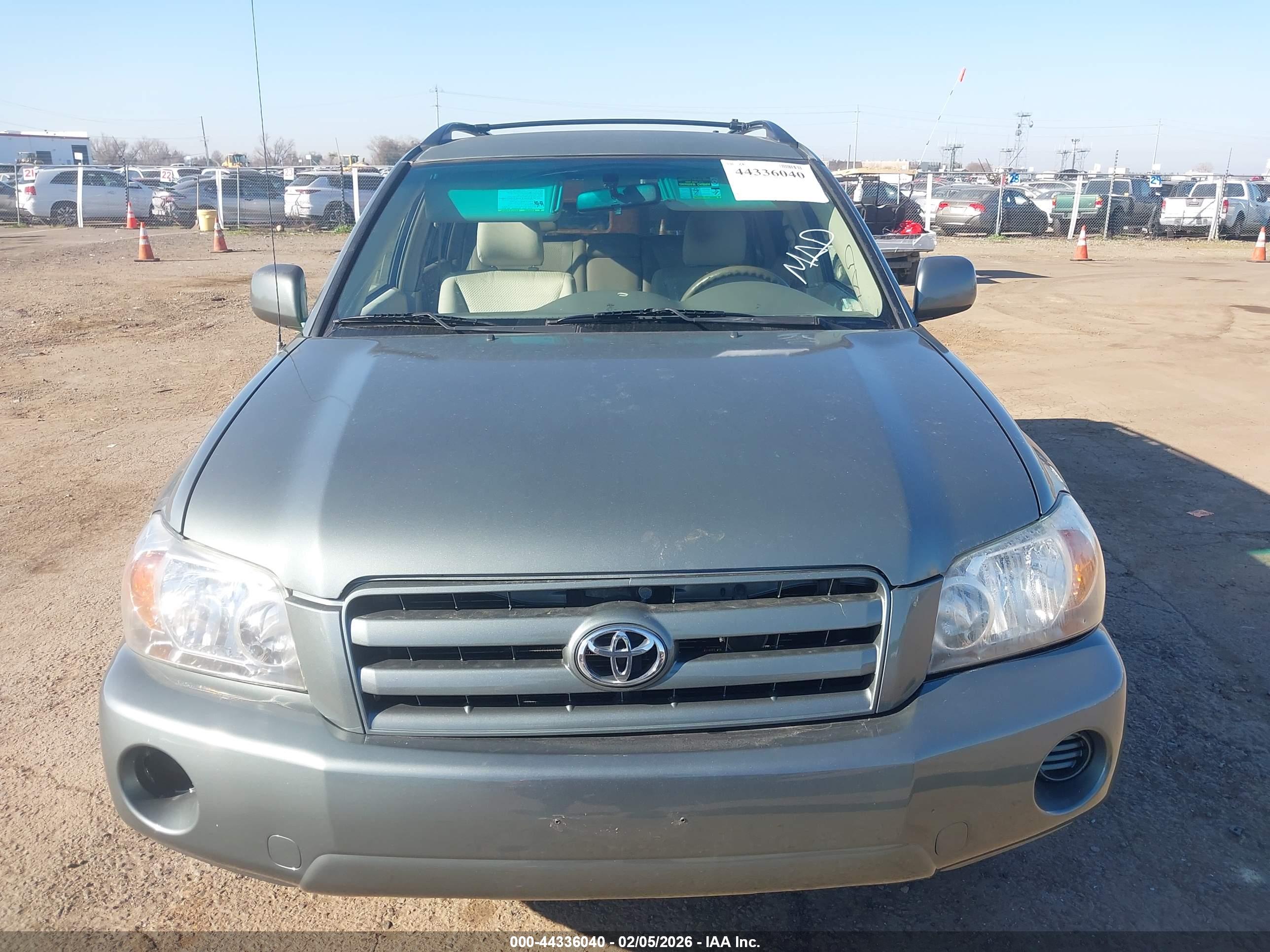 TOYOTA HIGHLANDER image 6