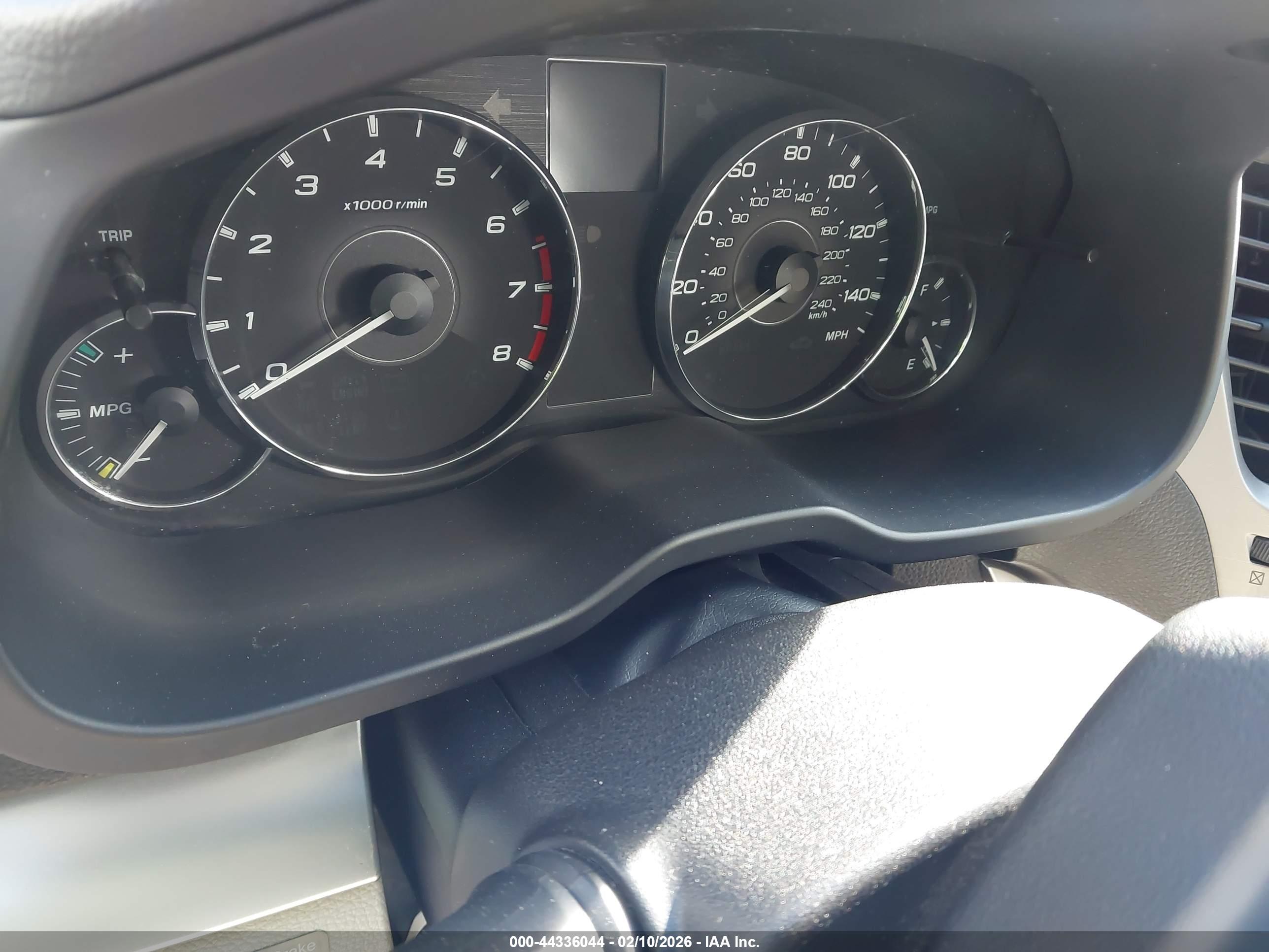 SUBARU OUTBACK image 7