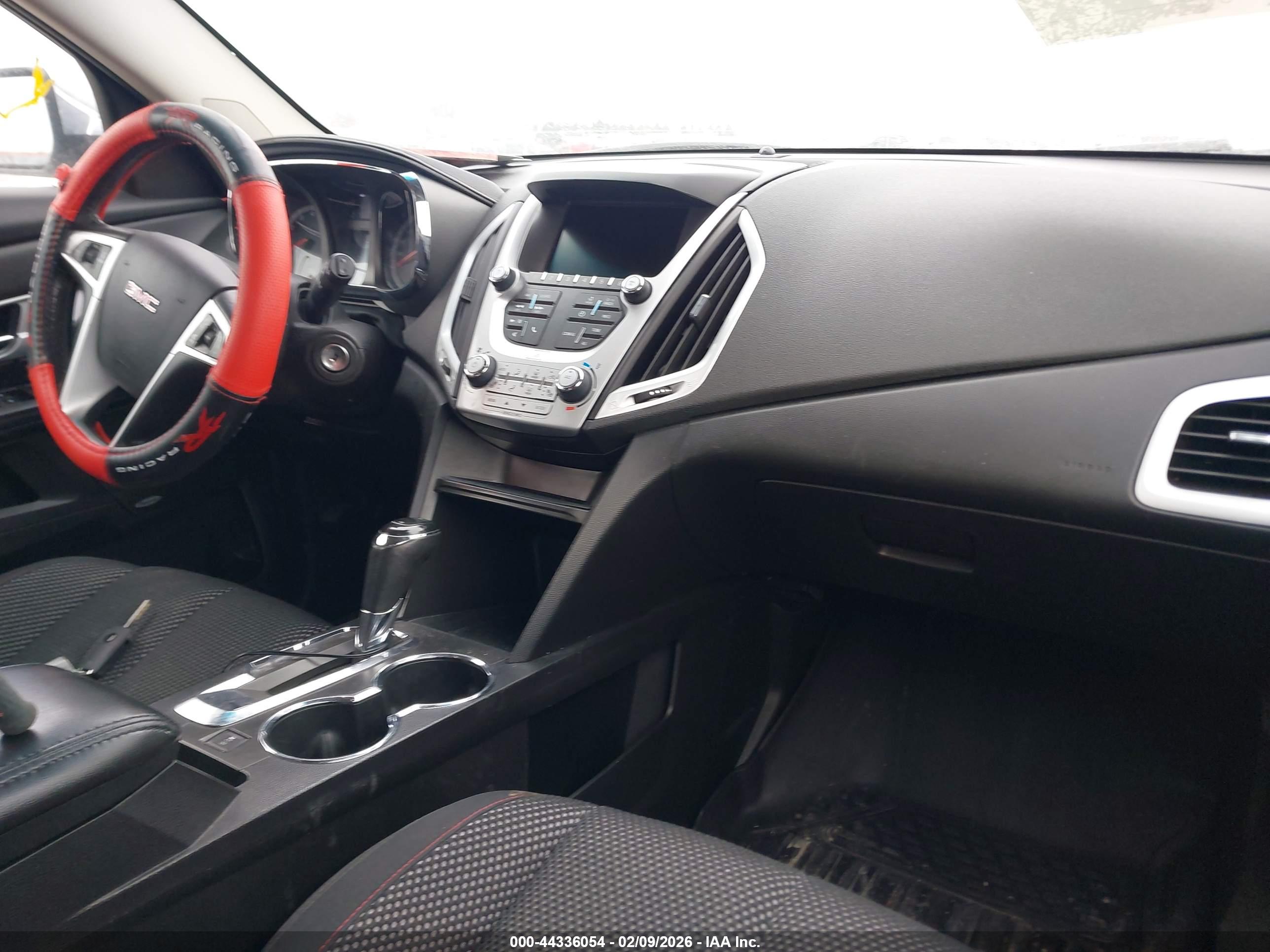 GMC TERRAIN image 5