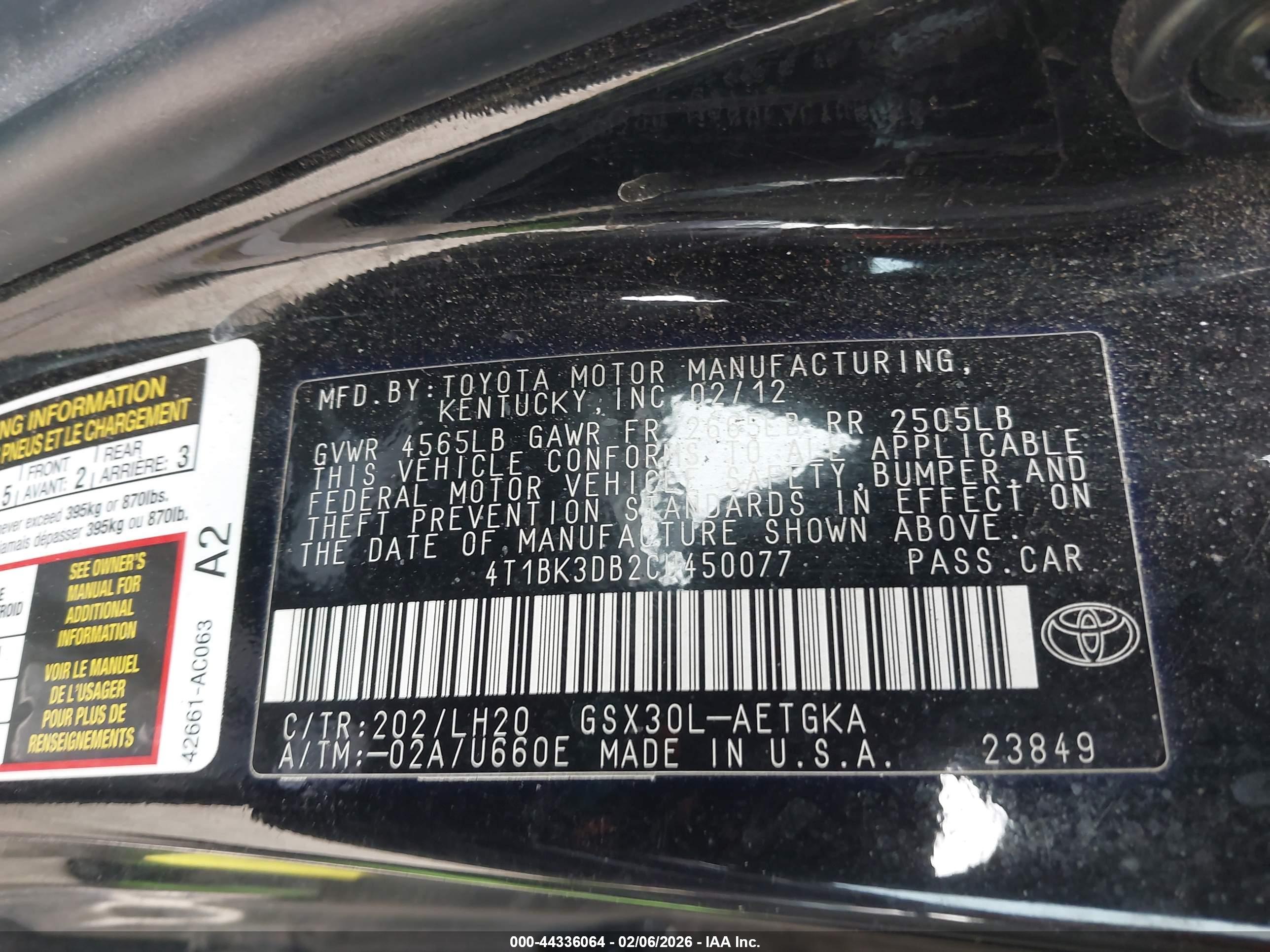 TOYOTA AVALON image 9