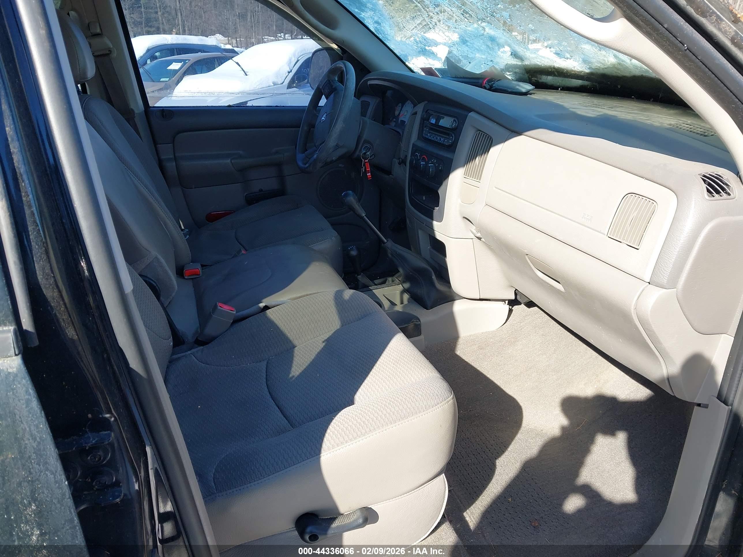 DODGE RAM image 5