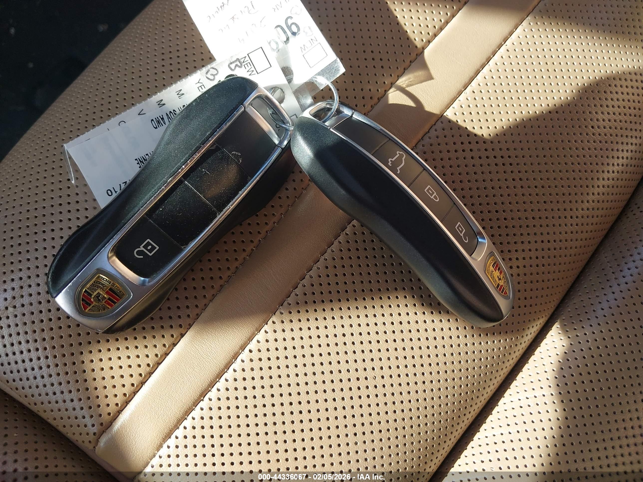 PORSCHE CAYENNE image 11