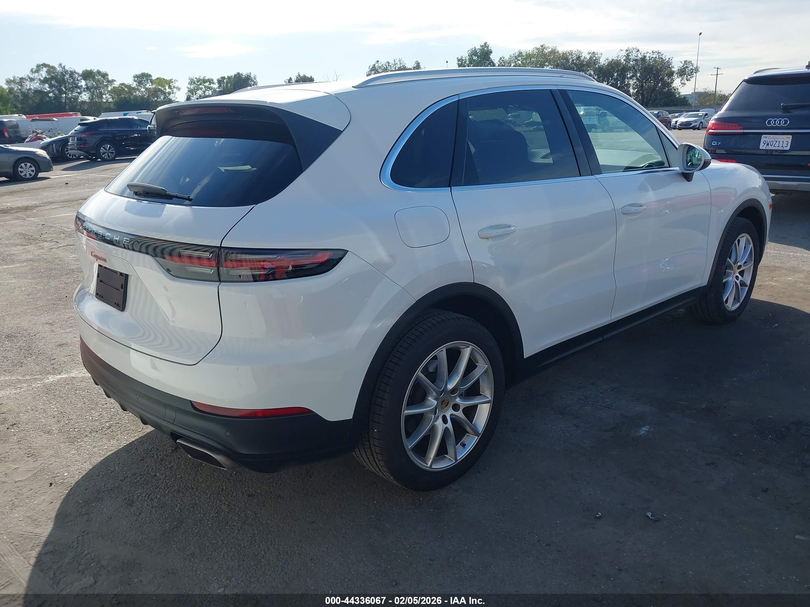 PORSCHE CAYENNE image 4