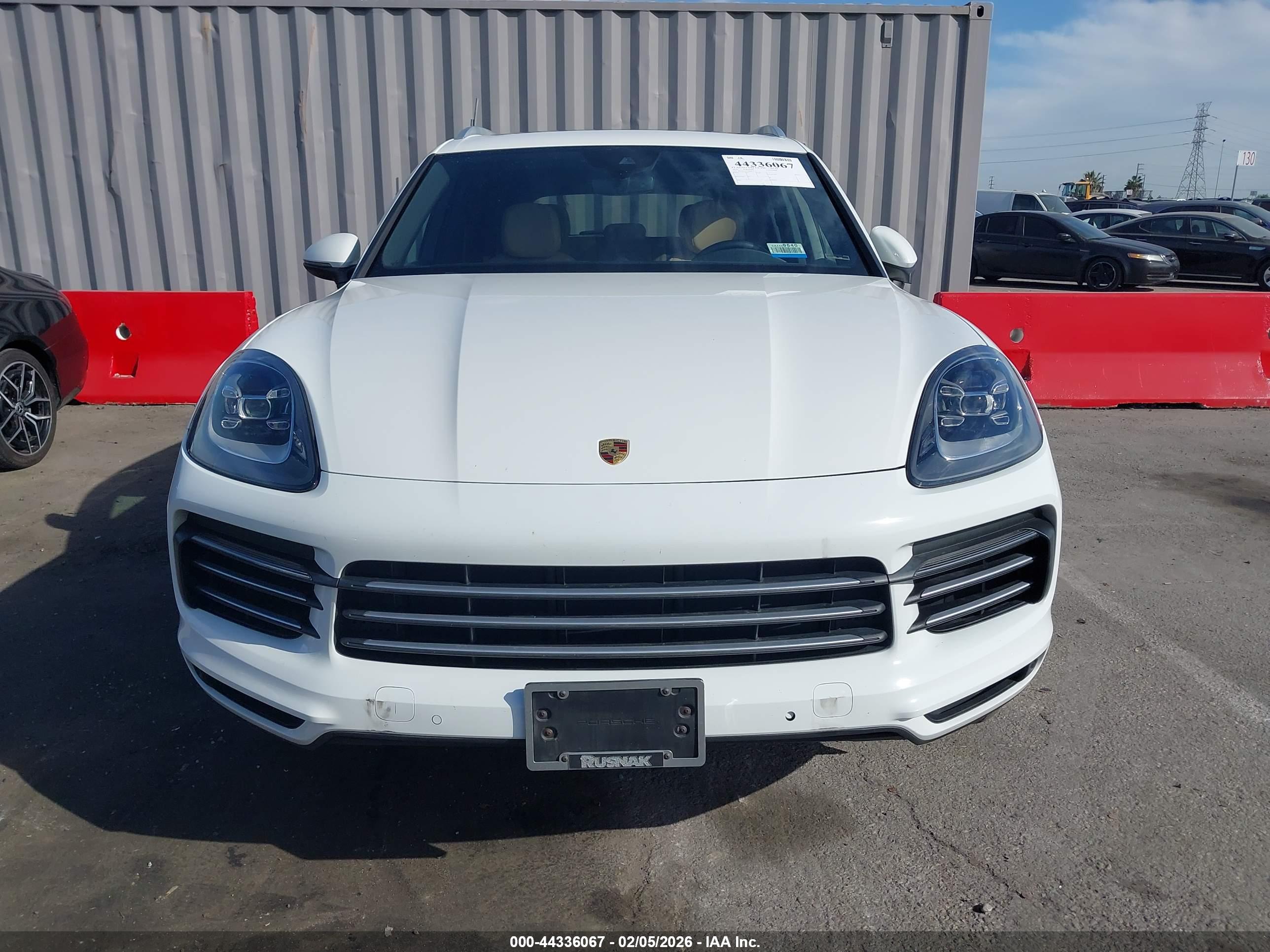 PORSCHE CAYENNE image 6
